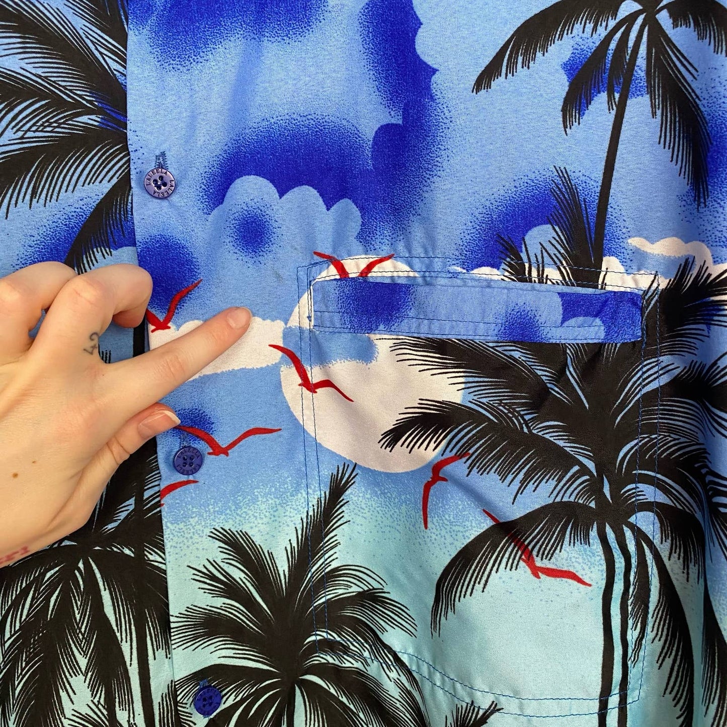 Secondhand Happy Bay Hawaiian Shirt Button Down, Size Large