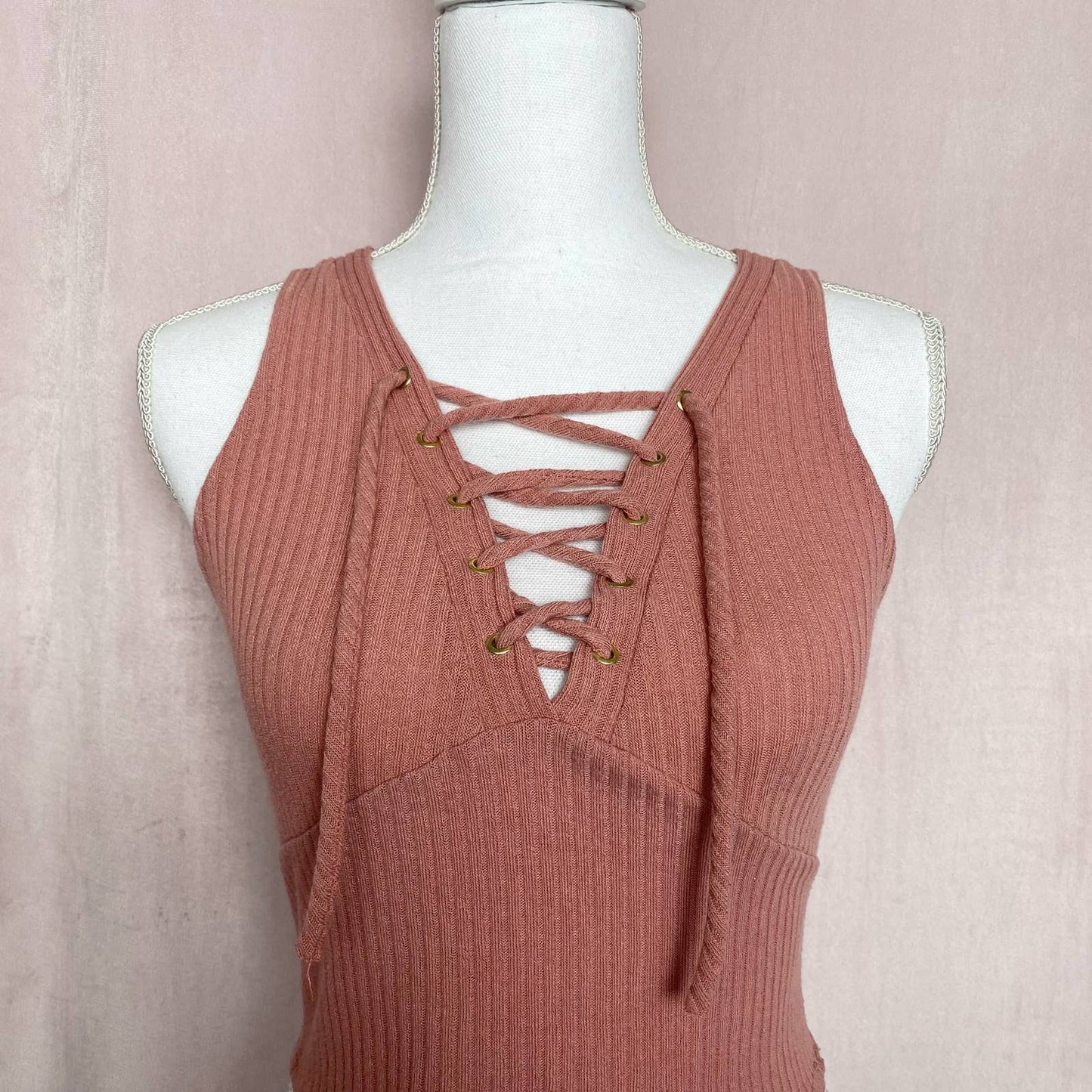Secondhand Q Lace Up Ribbed Crop Tank Top, Size Small