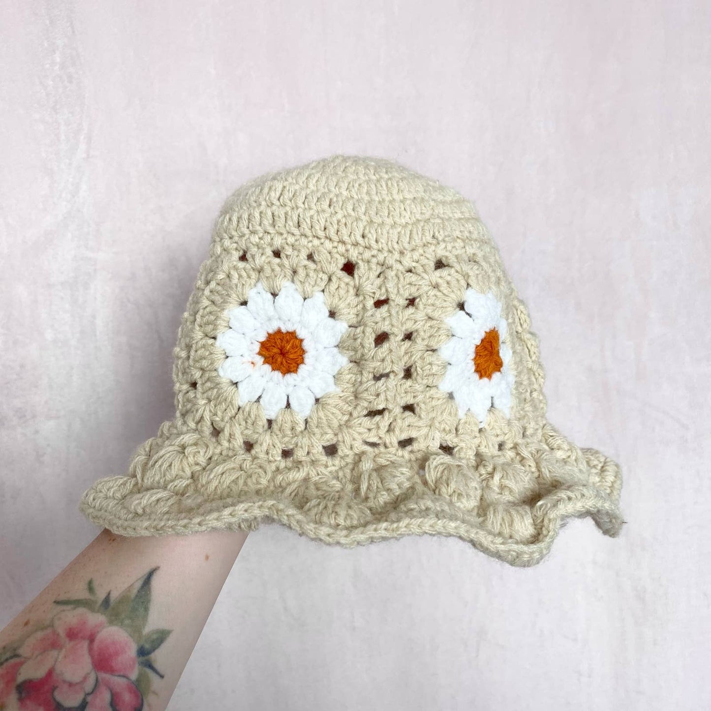 Secondhand BP Flower Crochet Knit Bucket Hat