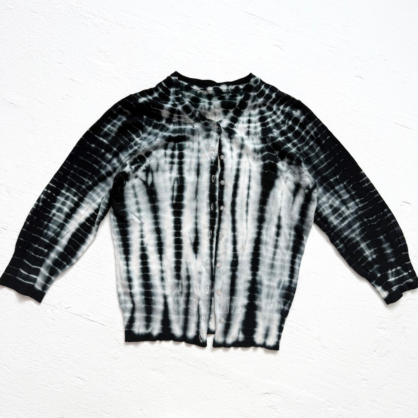 Secondhand Black White Tie Dye Ribbed Cropped Sleeve Cardigan, Size Large