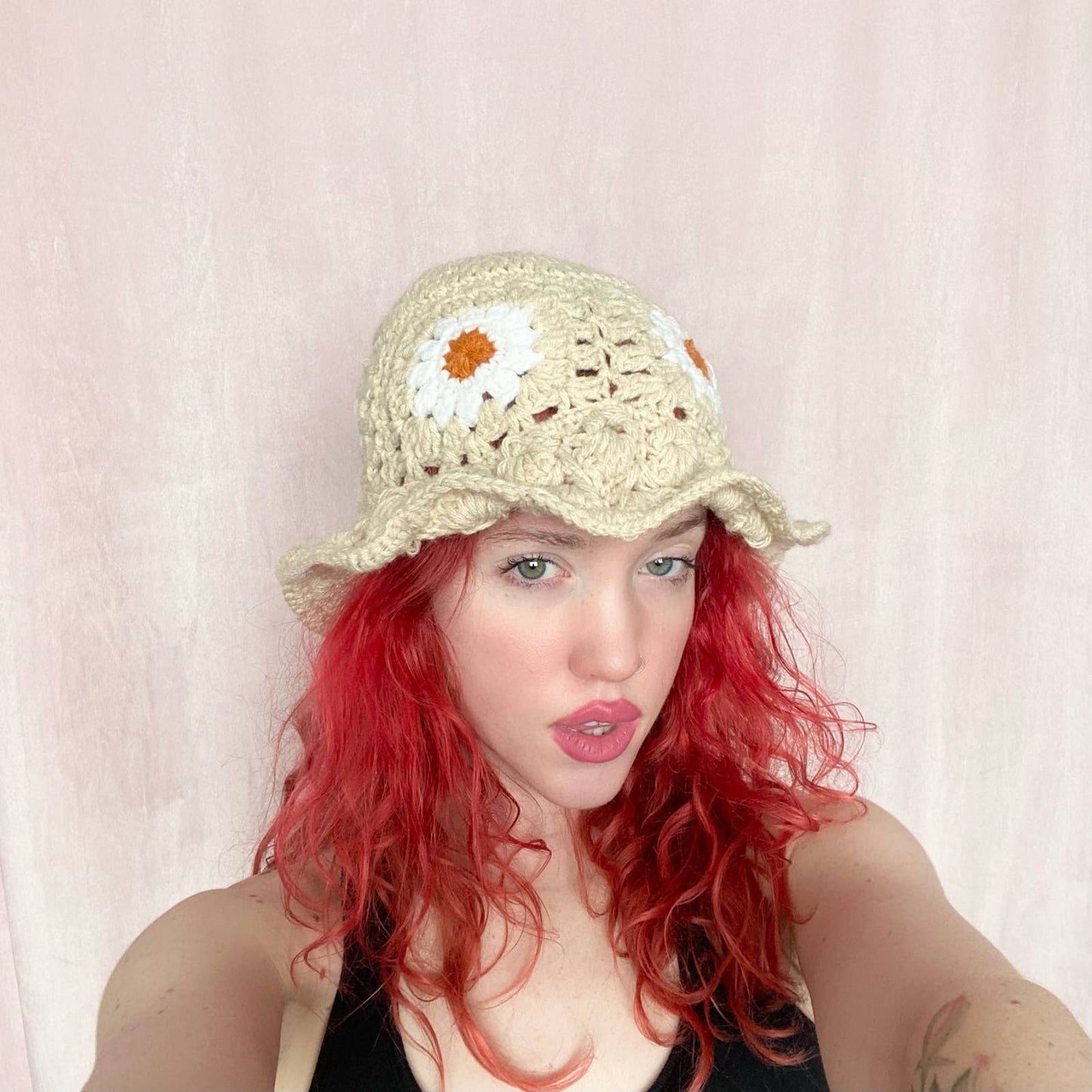 Secondhand BP Flower Crochet Knit Bucket Hat
