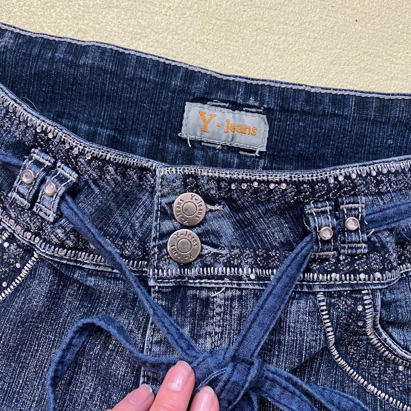 Y2K Y-Jeans Low Rise Rhinestone Cuffed Capri Jeans, Size 9