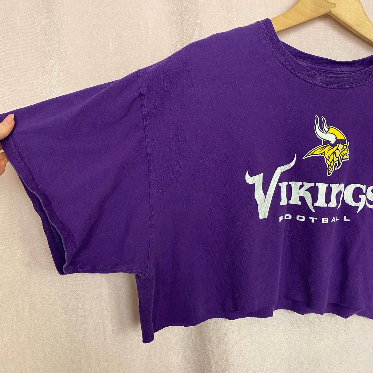 Reworked NFL Vikings Football Crop Tee, Size XL