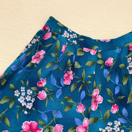 Vintage Jaclyn Smith Floral High Waisted Shorts, Size Small