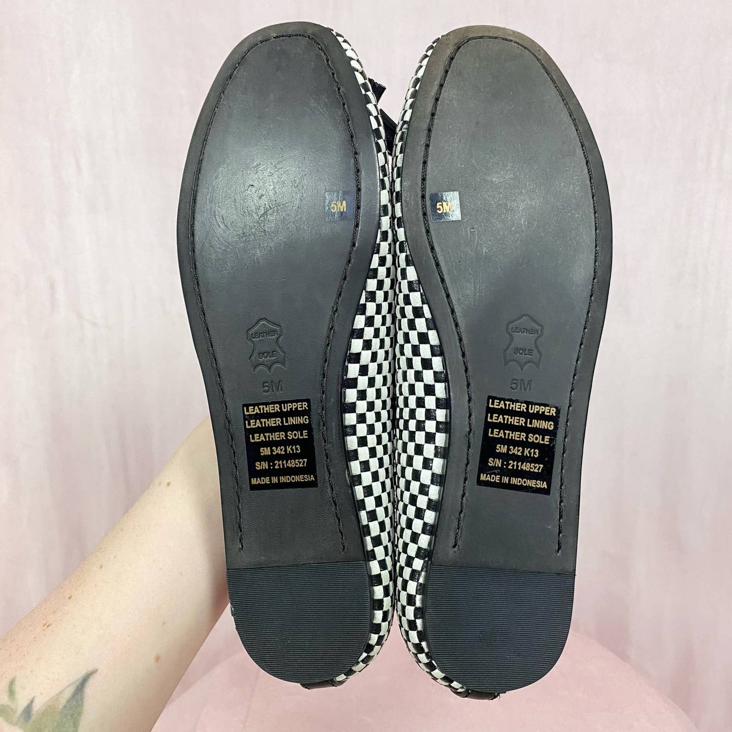 Secondhand Tory Burch Russell Loafers in Black/White, Size 5