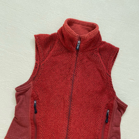 Vintage Patagonia R2 Fleece Vest in Crimson Red, Size XS