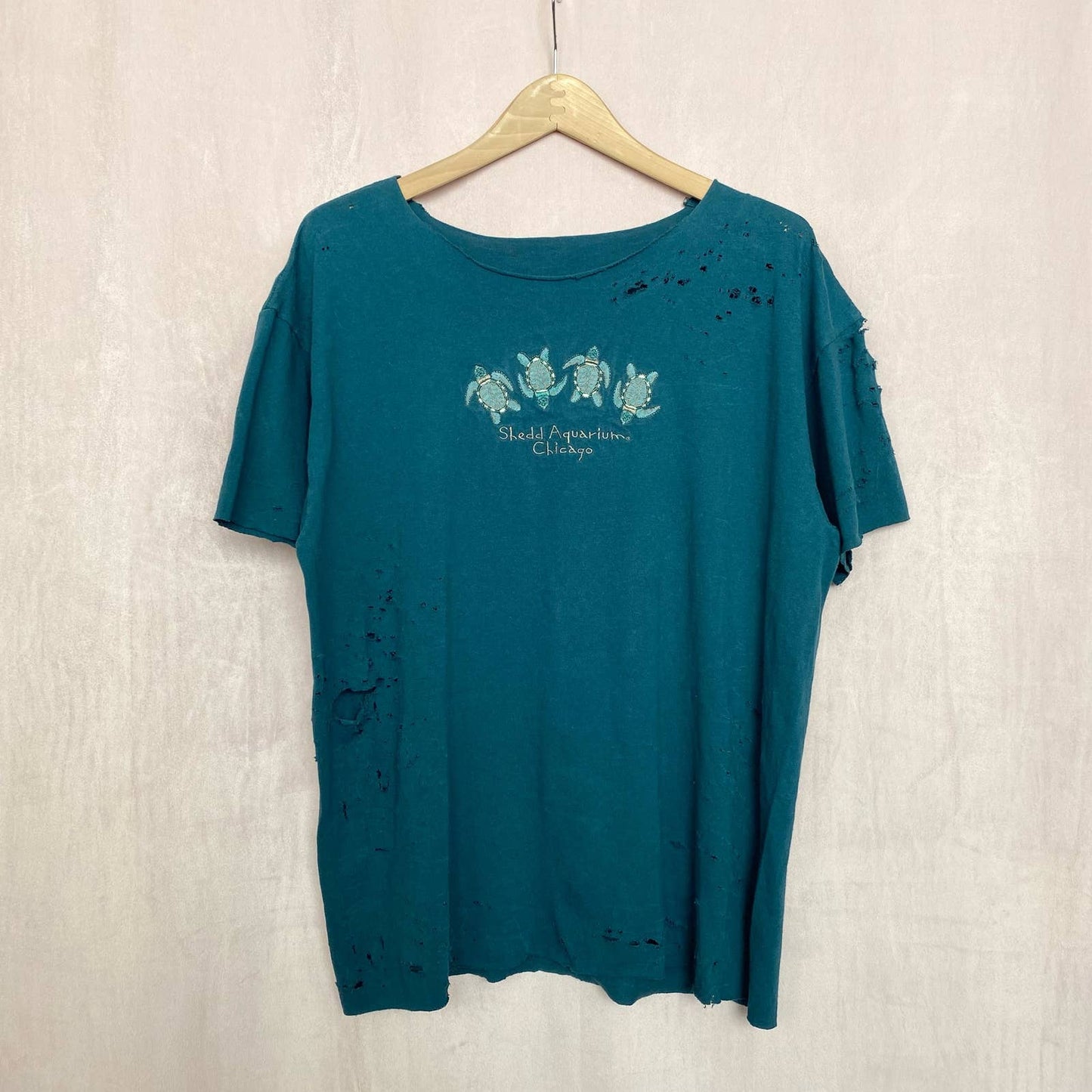 Upcycled Vintage Turtle Shedd Aquarium Chicago Distressed Tee, Size XL