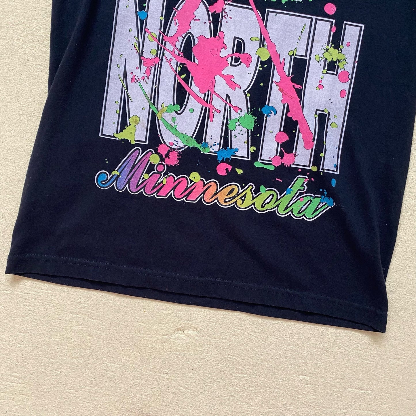 Y2K Up North Minnesota Splatter Paint Graphic Tee, Size Small