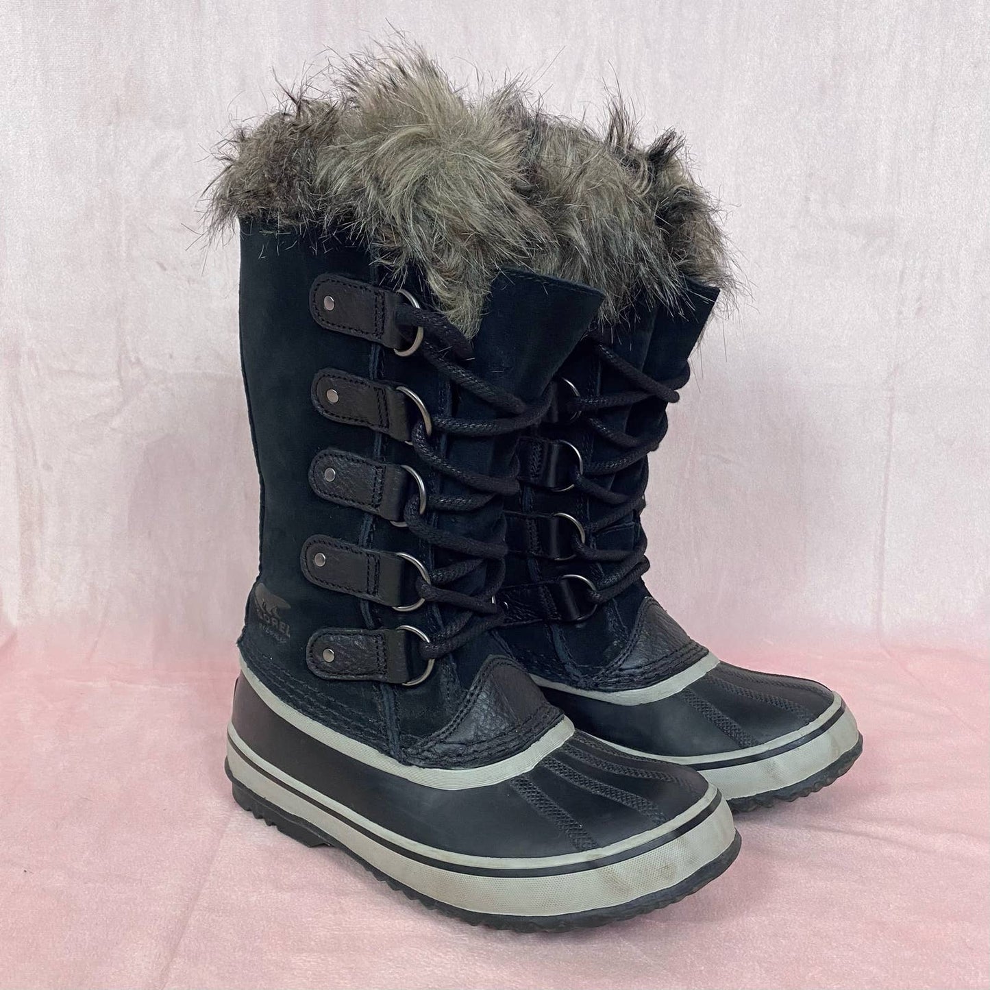 Secondhand Sorel Women’s Joan of Arctic Boot in Black, Size 5.5
