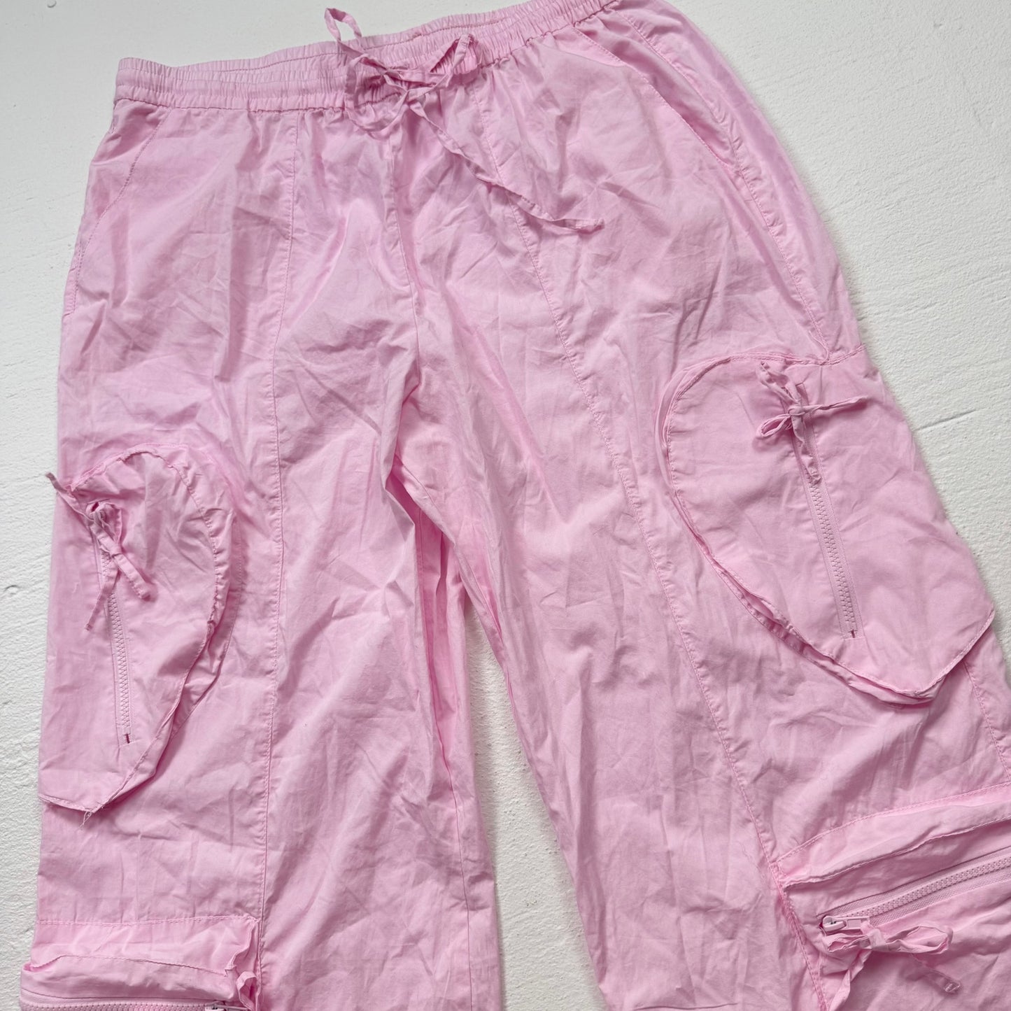 Secondhand Forever 21 Pink Cargo Wide Leg Pants Heart Pocket Bow Tie Detail, Size XL