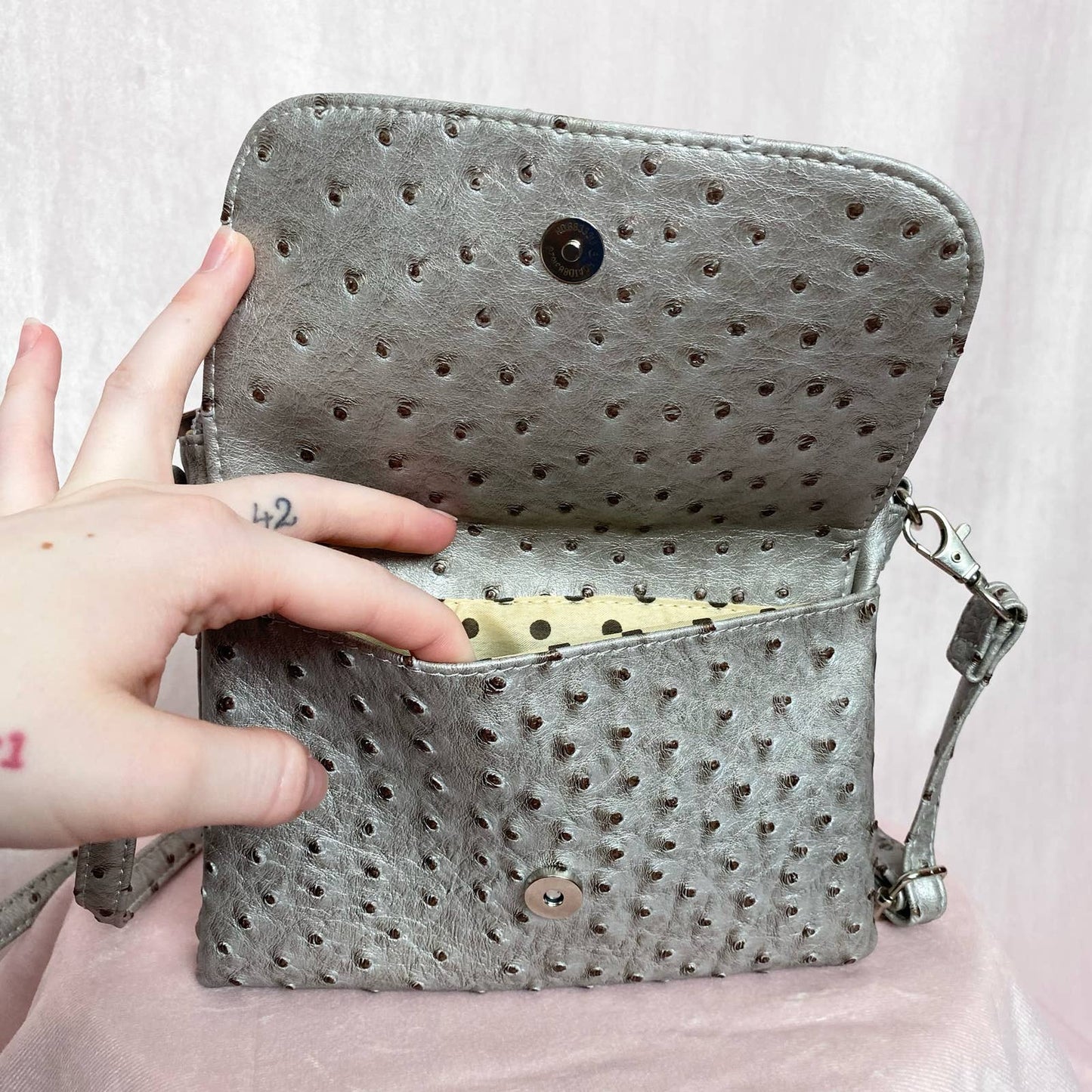 Secondhand Faux Ostrich Leather Flower Crossbody Bag