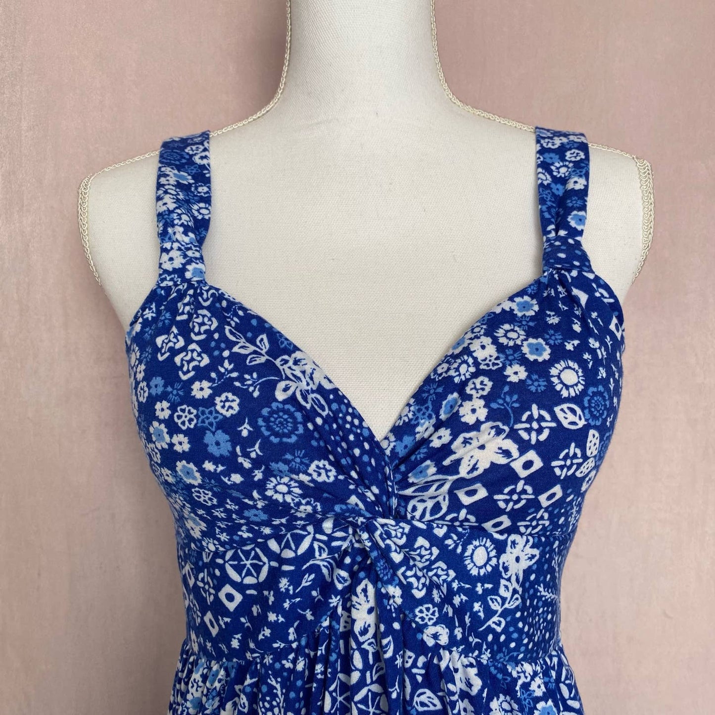 Secondhand Harlow & Rose Blue Floral Twist Front Dress, Size Medium
