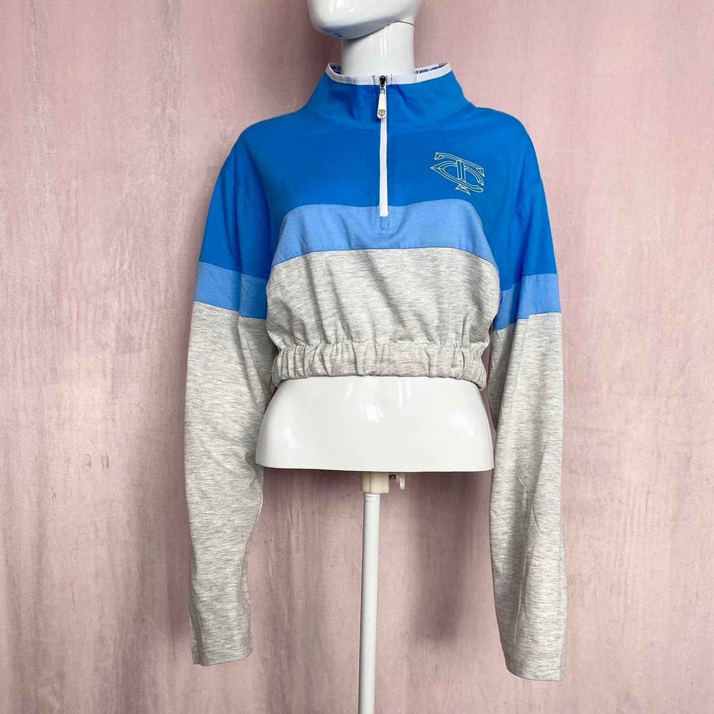 Reworked Minnesota Twins 1/4 Zip Crop Long Sleeve, Size Medium