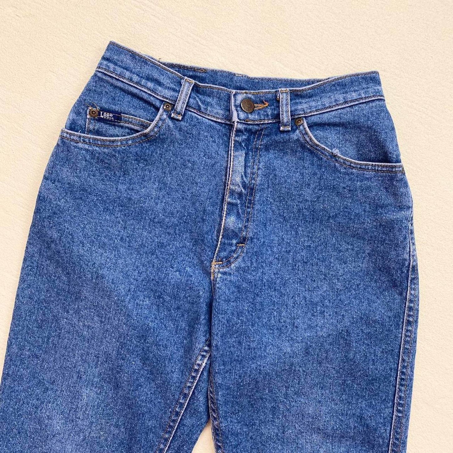 Vintage Lee High Waisted Mom Jeans, Size 24”