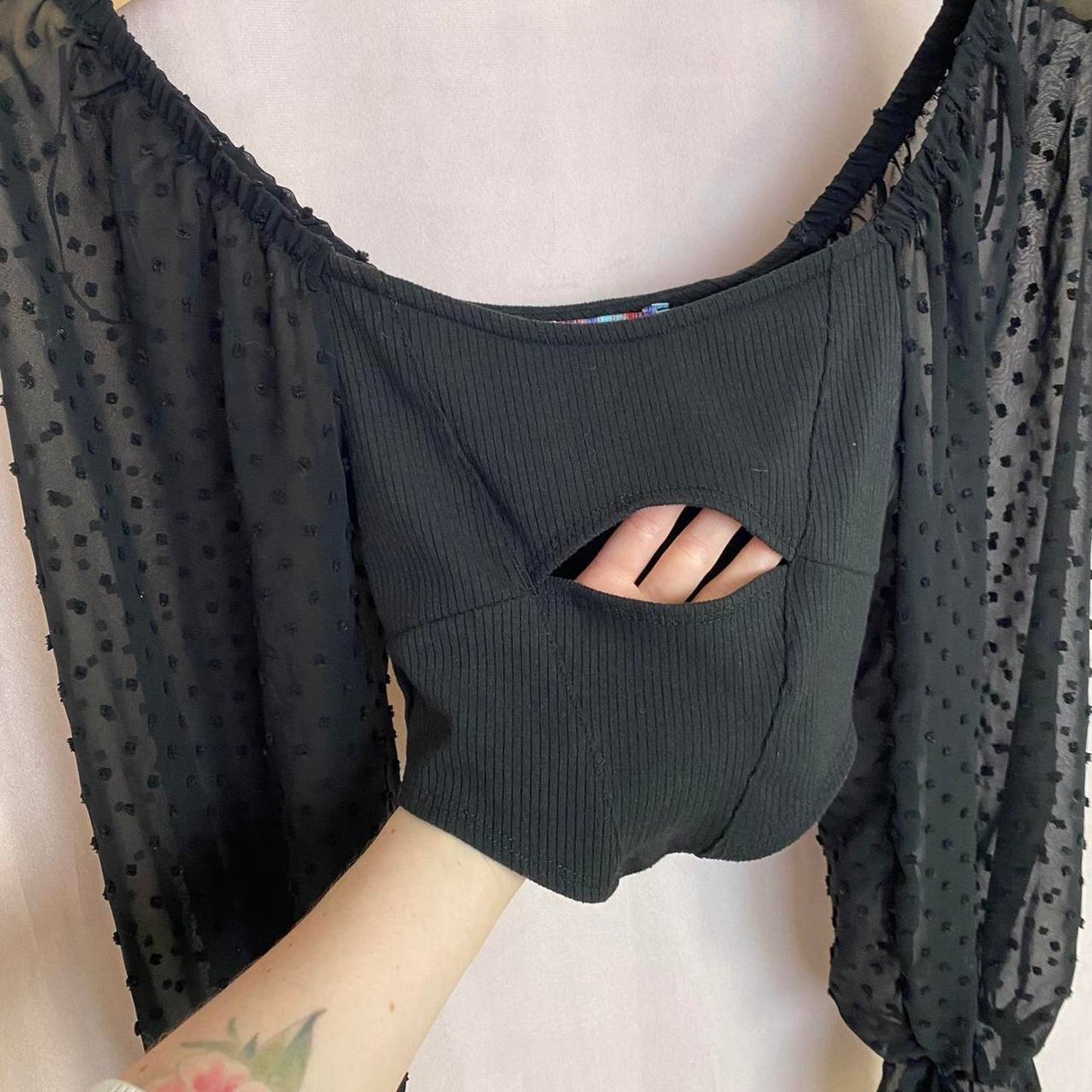 Secondhand Urban Outfitters Off Shoulder Balloon Sleeve Crop Top, Size XS