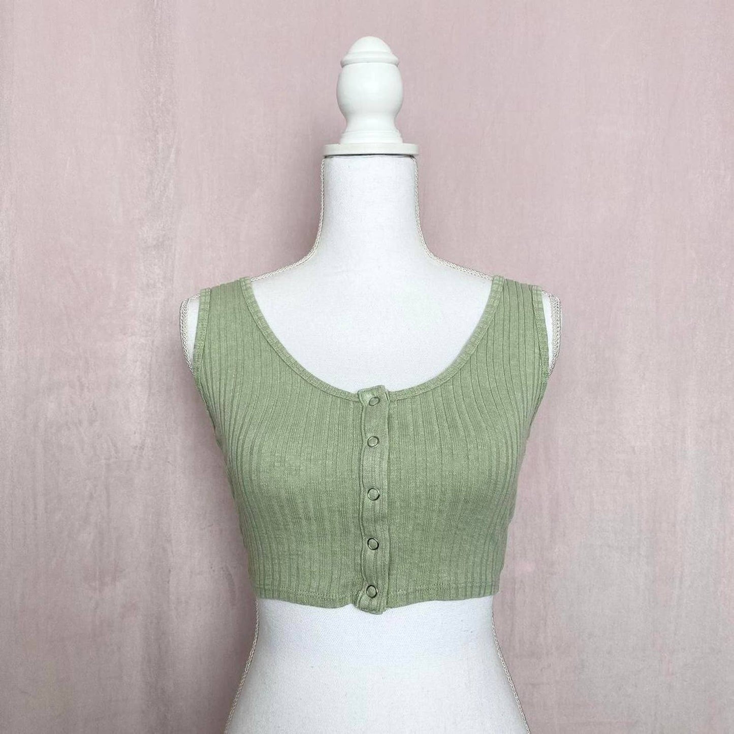 Secondhand Wild Fable Snap Front Ribbed Crop Tank Top, Size XS
