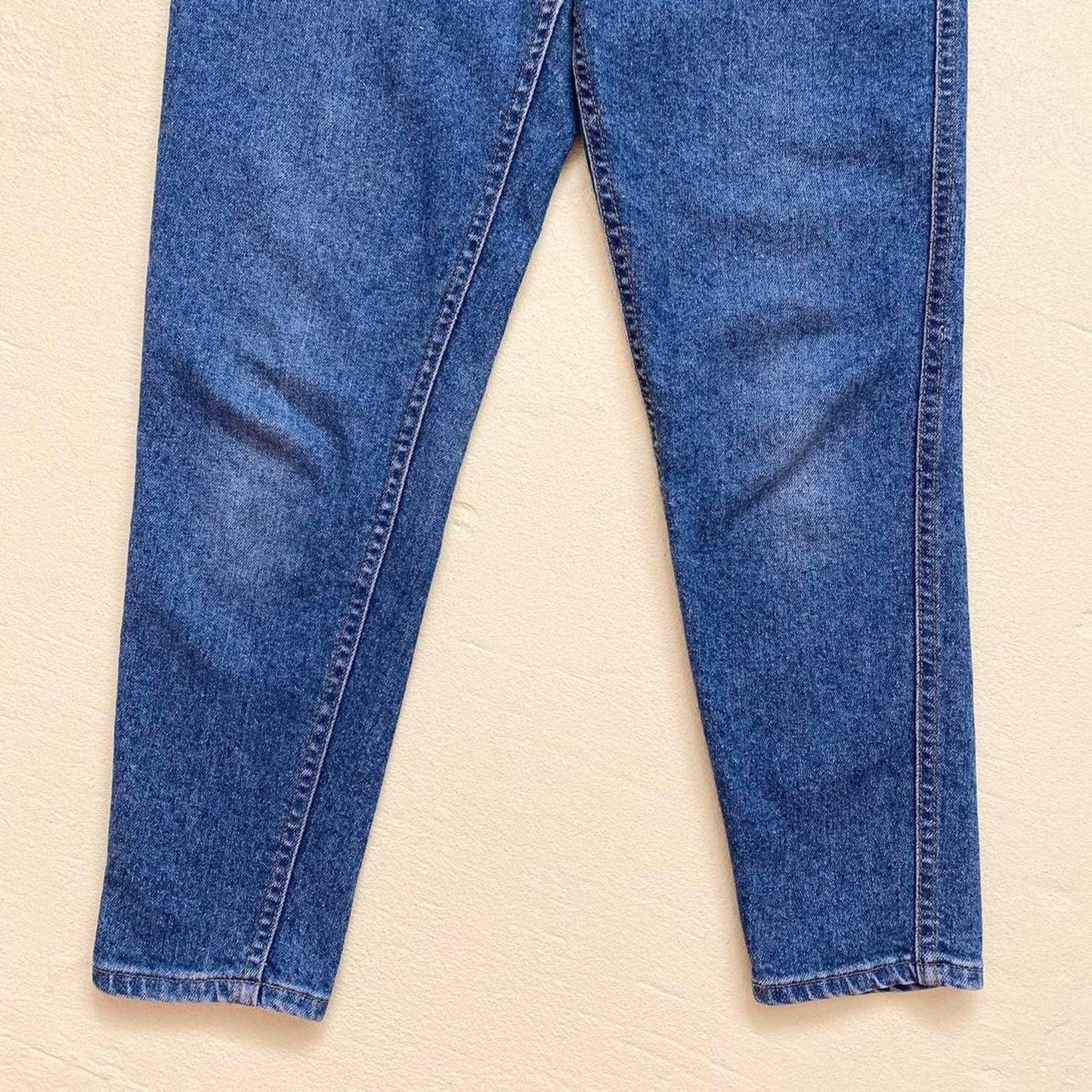 Vintage Lee High Waisted Mom Jeans, Size 24”