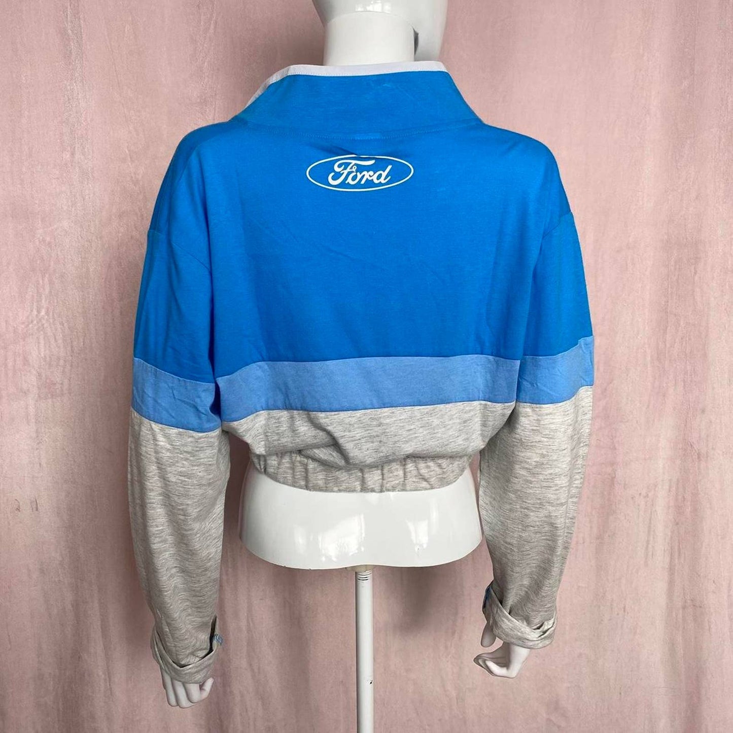 Reworked Minnesota Twins 1/4 Zip Crop Long Sleeve, Size Medium