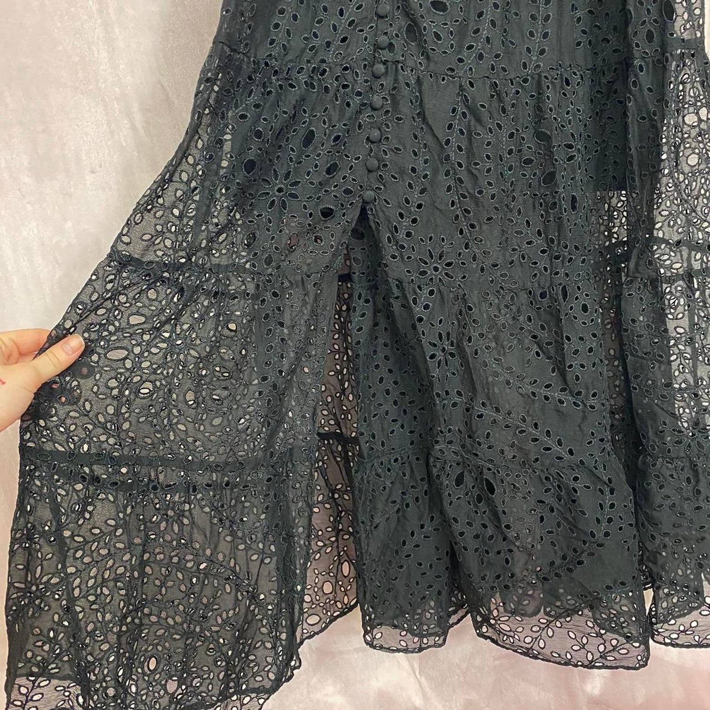 Preowned Alice + Olivia Shanti Button Front Tiered Dress in Black, Size 14