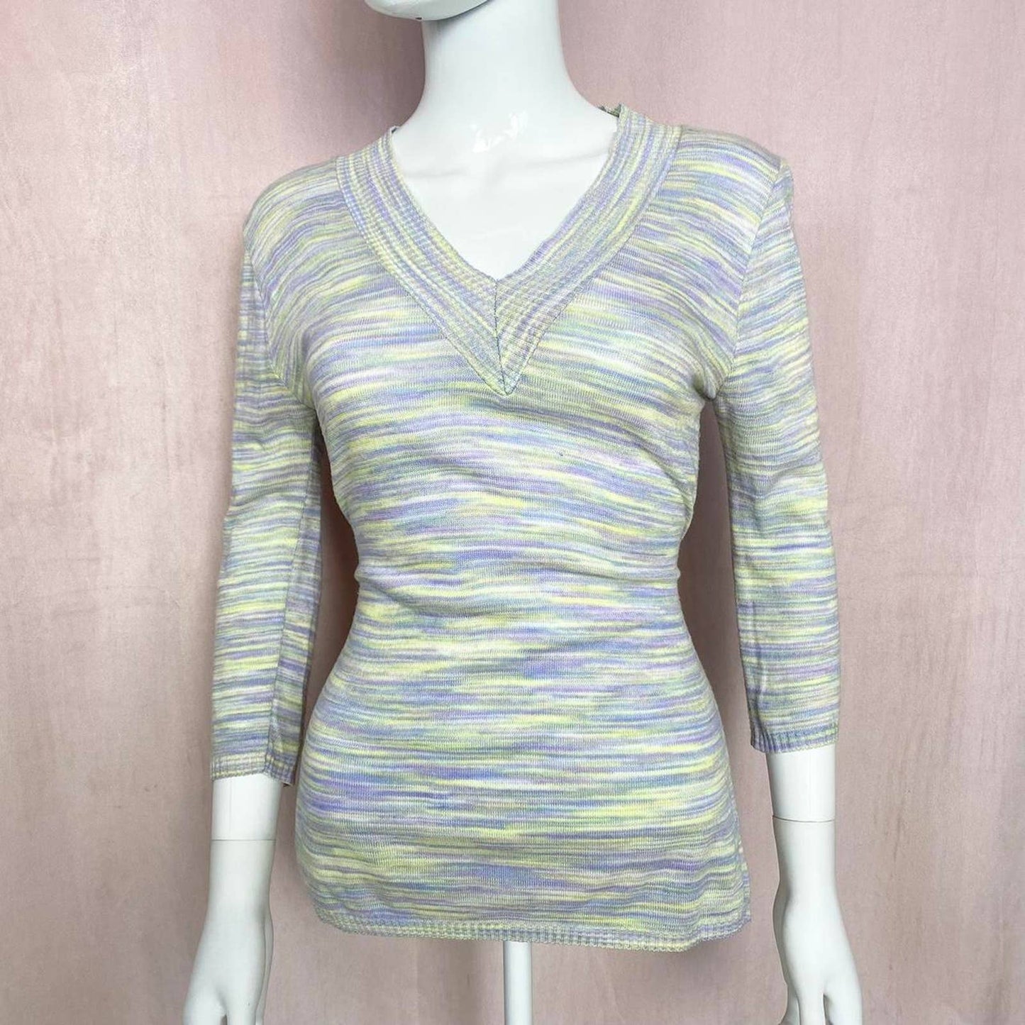 Vintage Knit Avenue 3/4 Sleeve V-Neck Sweater, Size Large