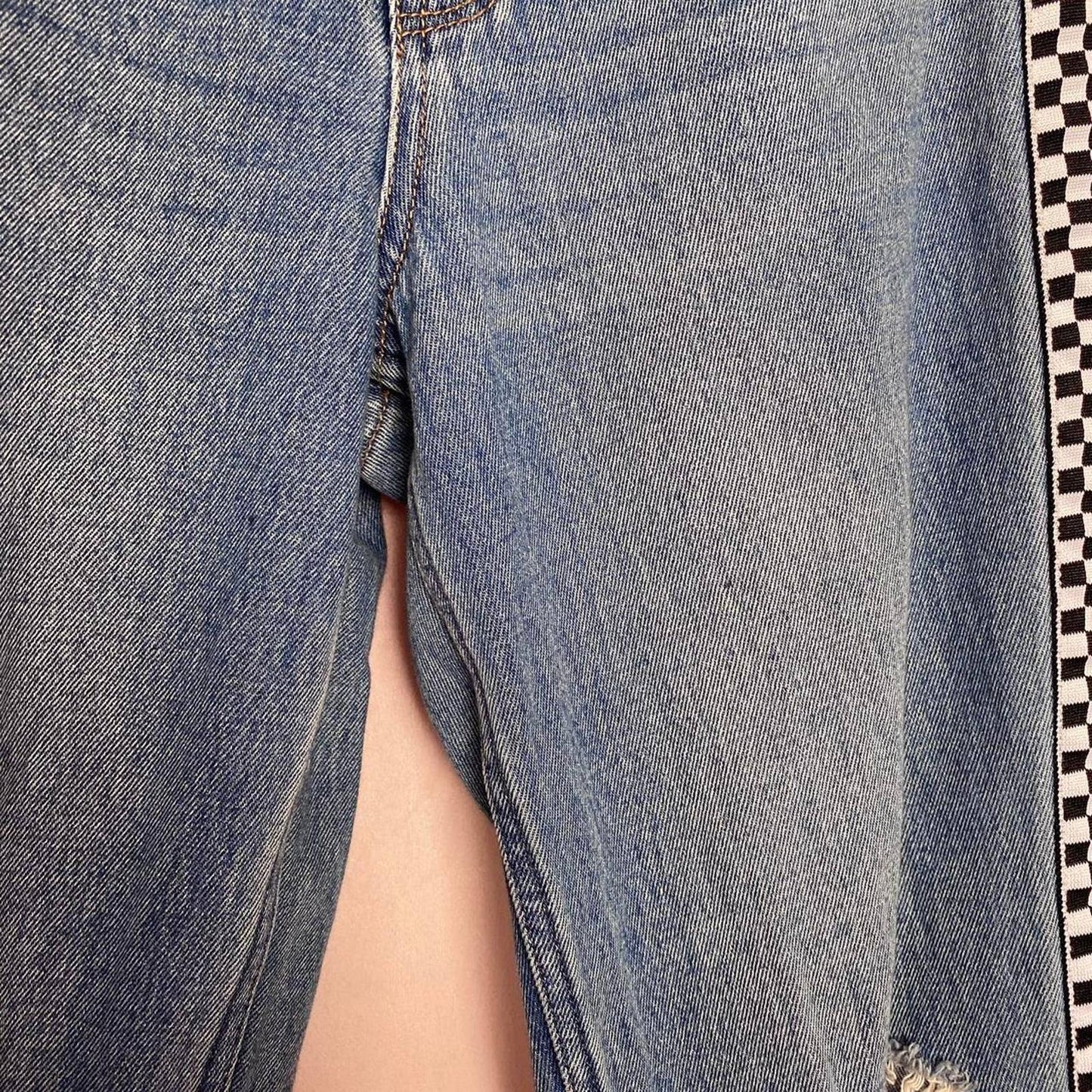 Secondhand Empyre Eileen Checkered Stripe Distressed Mom Jeans, Size 0