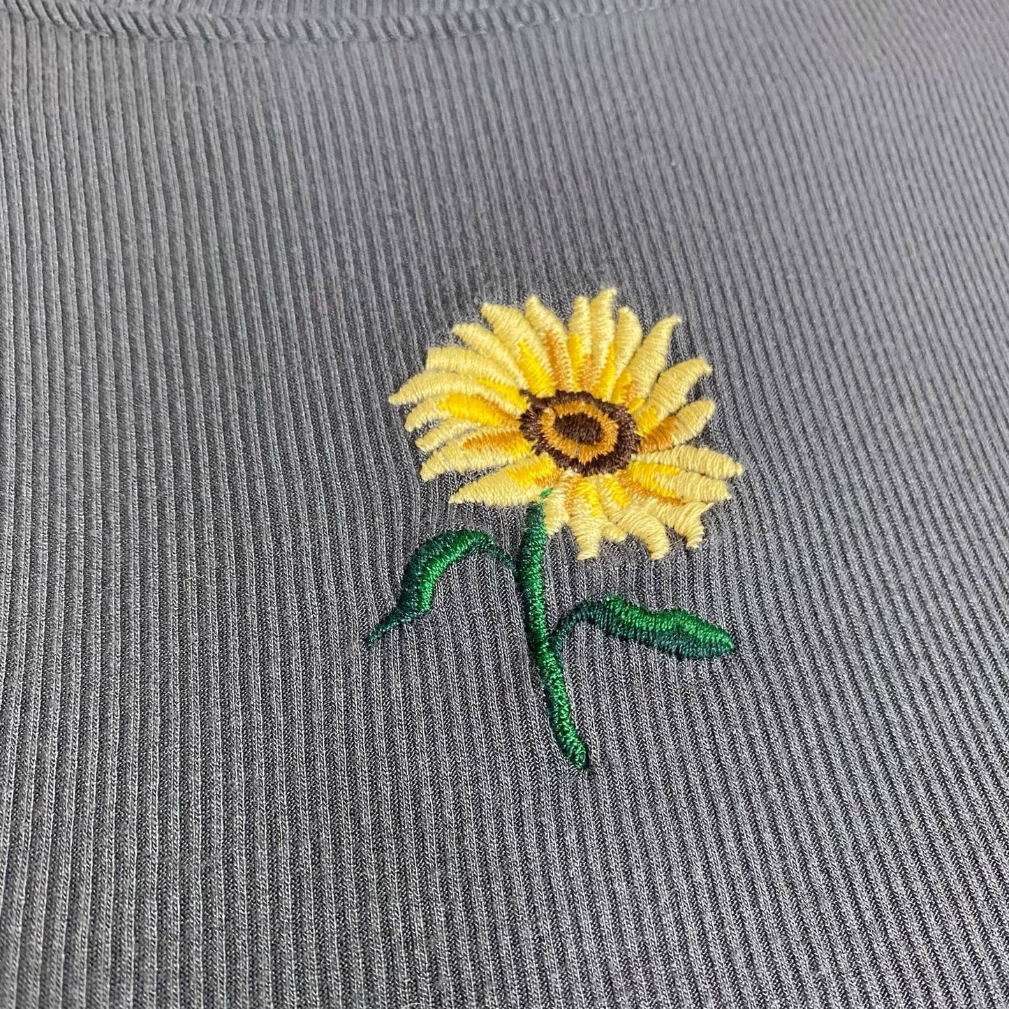 Secondhand Wild Fable Sunflower Gray Long Sleeve, Size Small