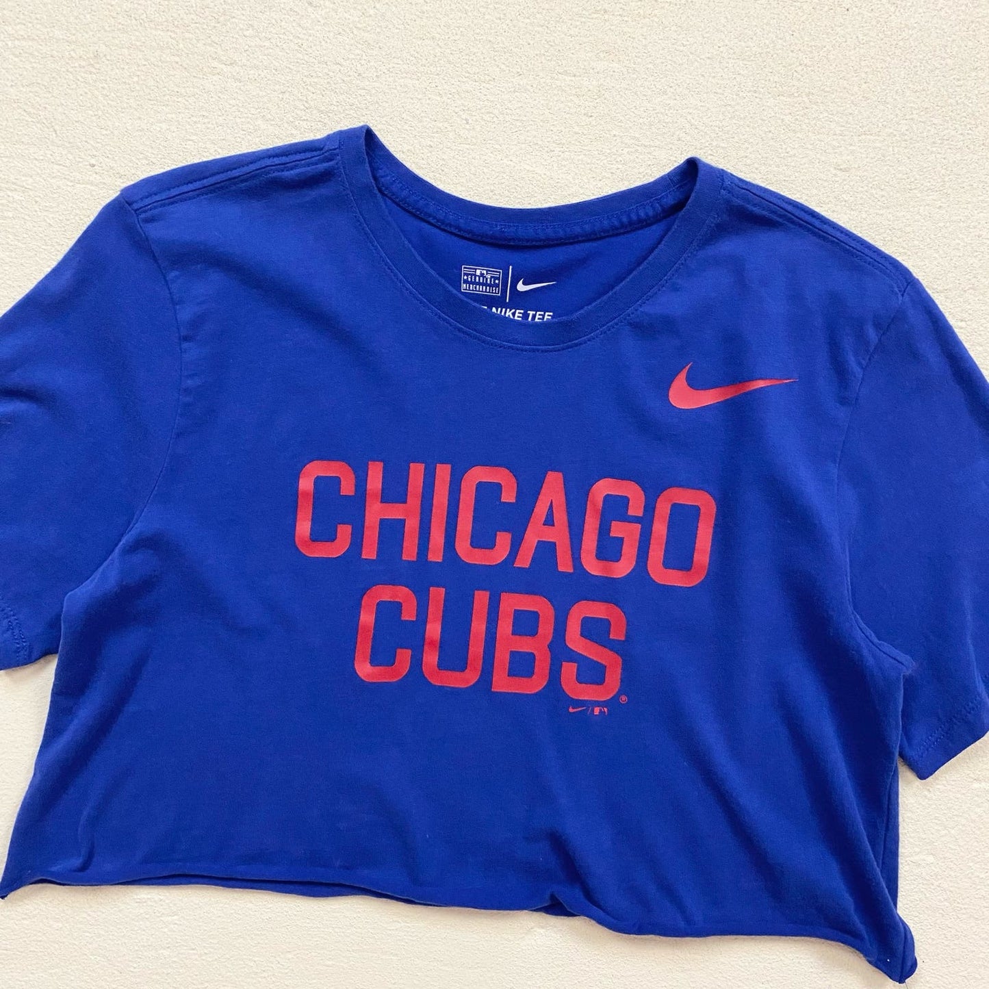 Reworked Nike Chicago Cubs Crop Short Sleeve Tee