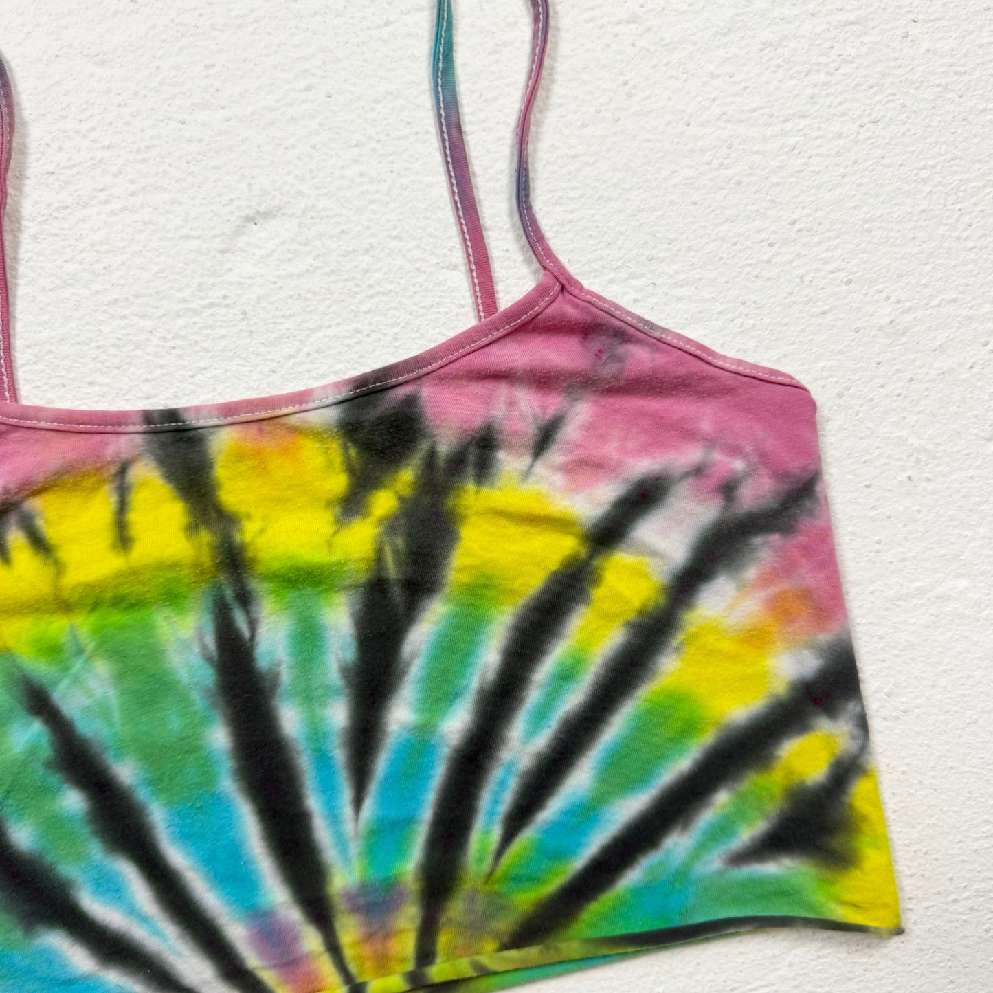 Secondhand No Boundaries Rainbow Tie-Dye Crop Tank Top, Size Small
