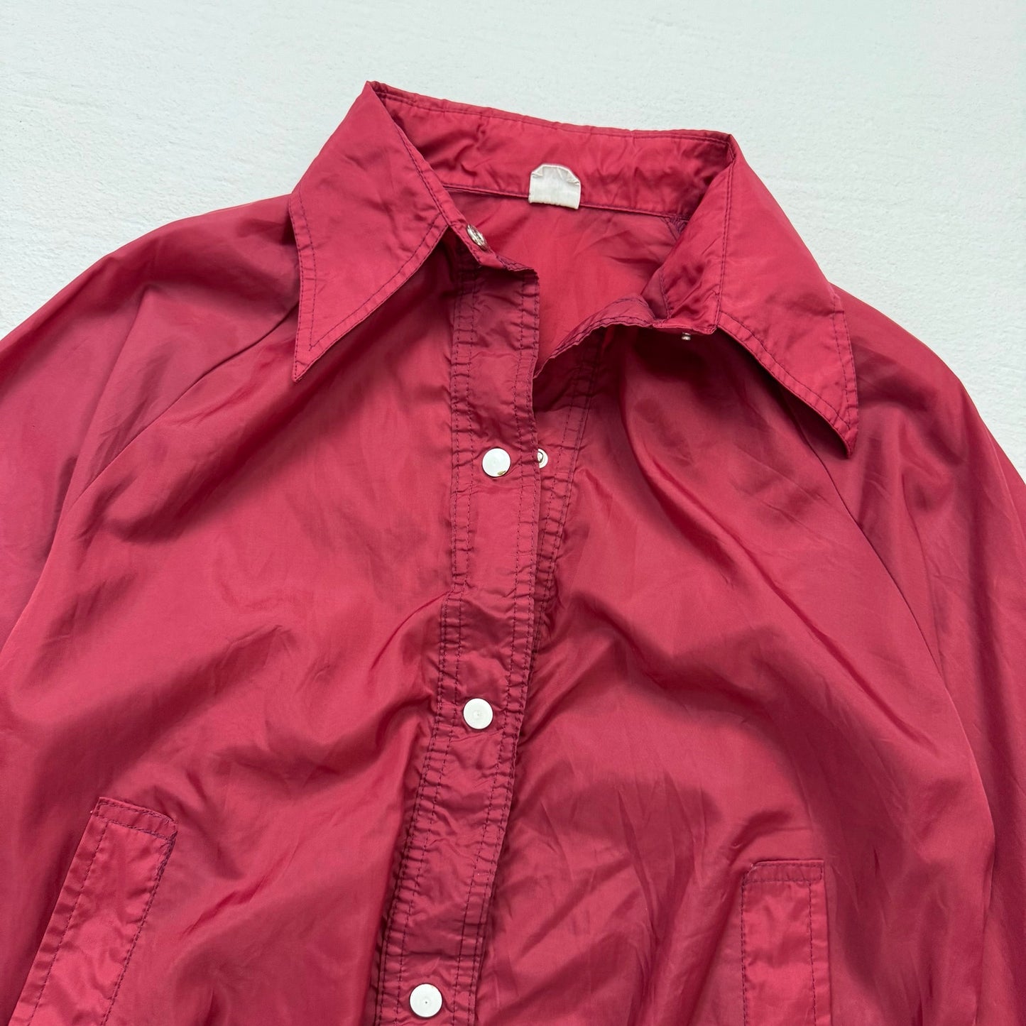 Vintage Dagger Collar Windbreaker Jacker, Size Medium