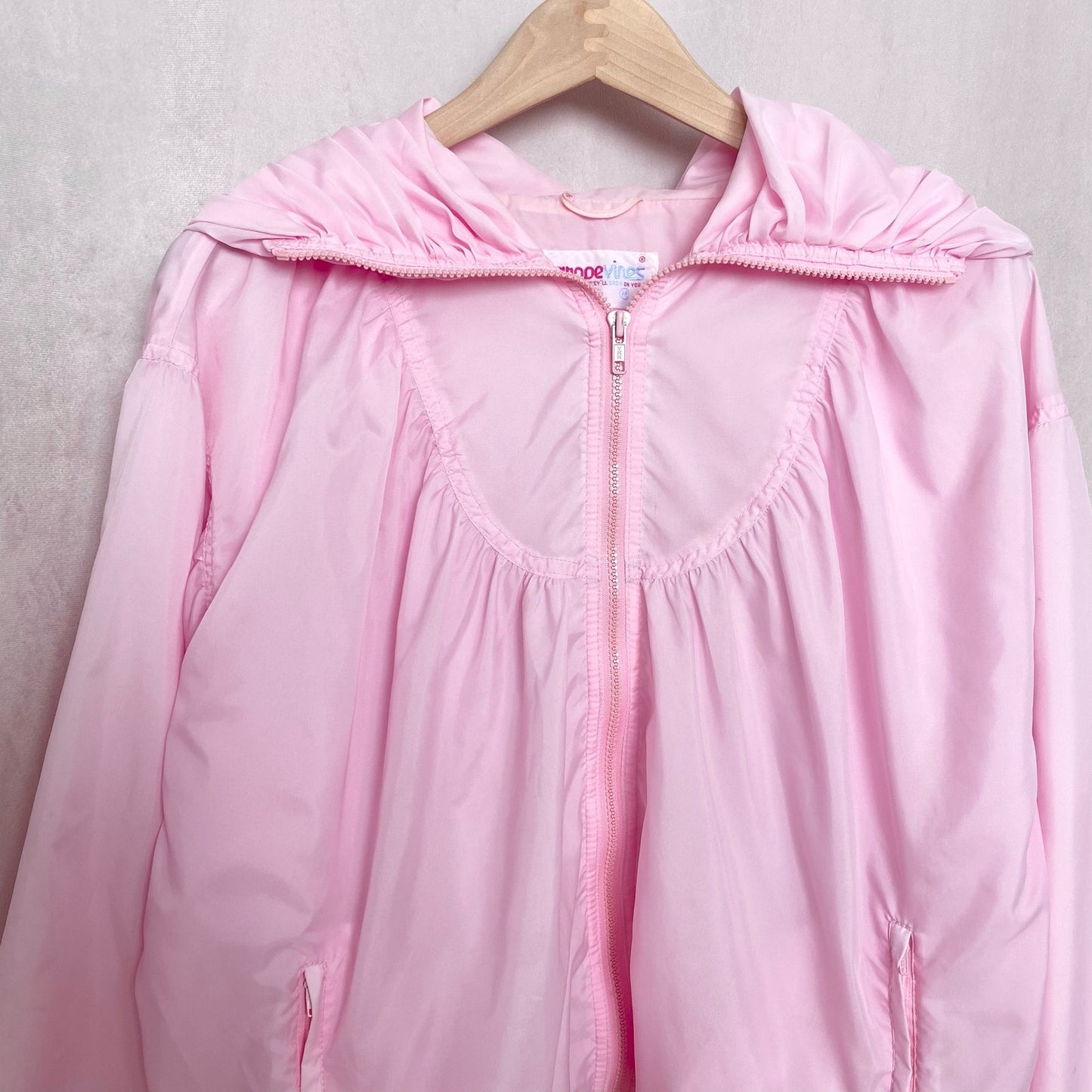 Vintage Grape Vines Light Pink Windbreaker Jacket, Size Medium