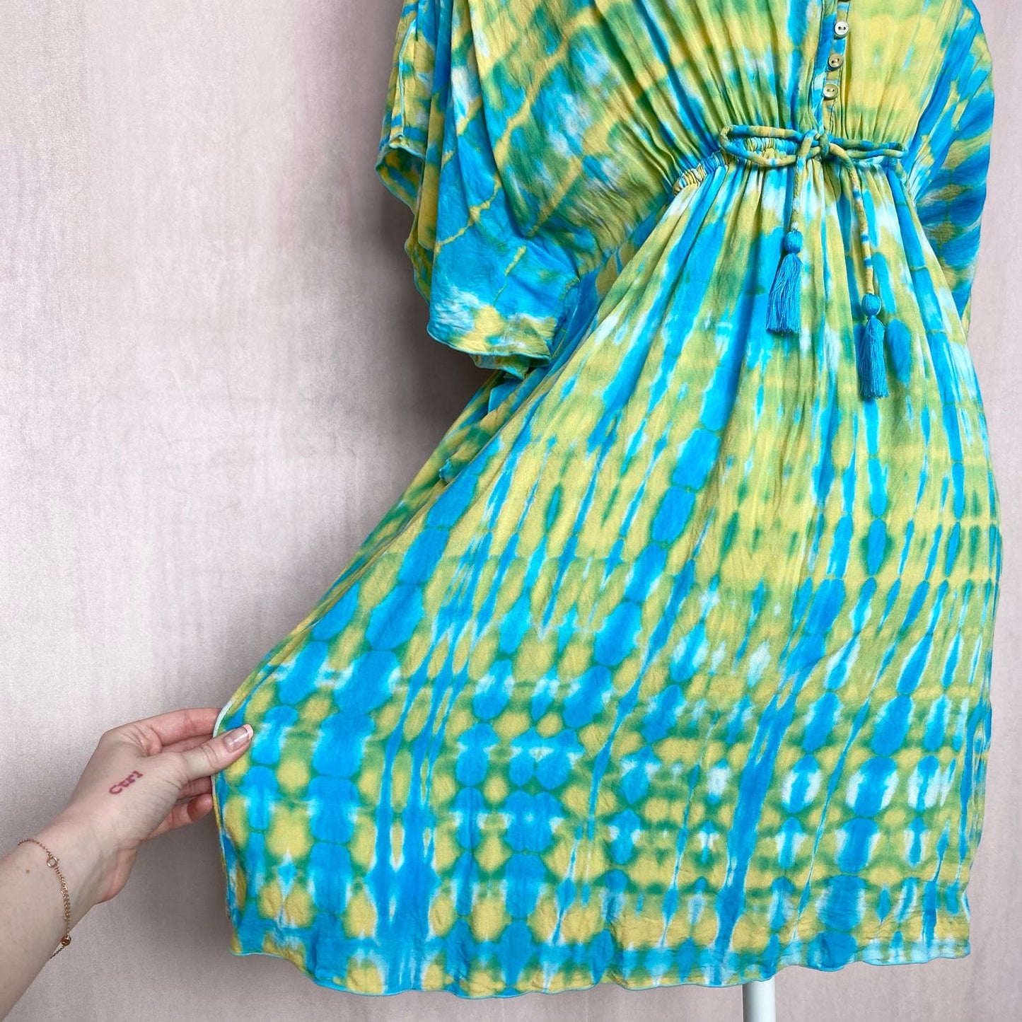 Secondhand Pineapples Tie Dye Boho Hawaiian Kaftan Dress, Size Medium