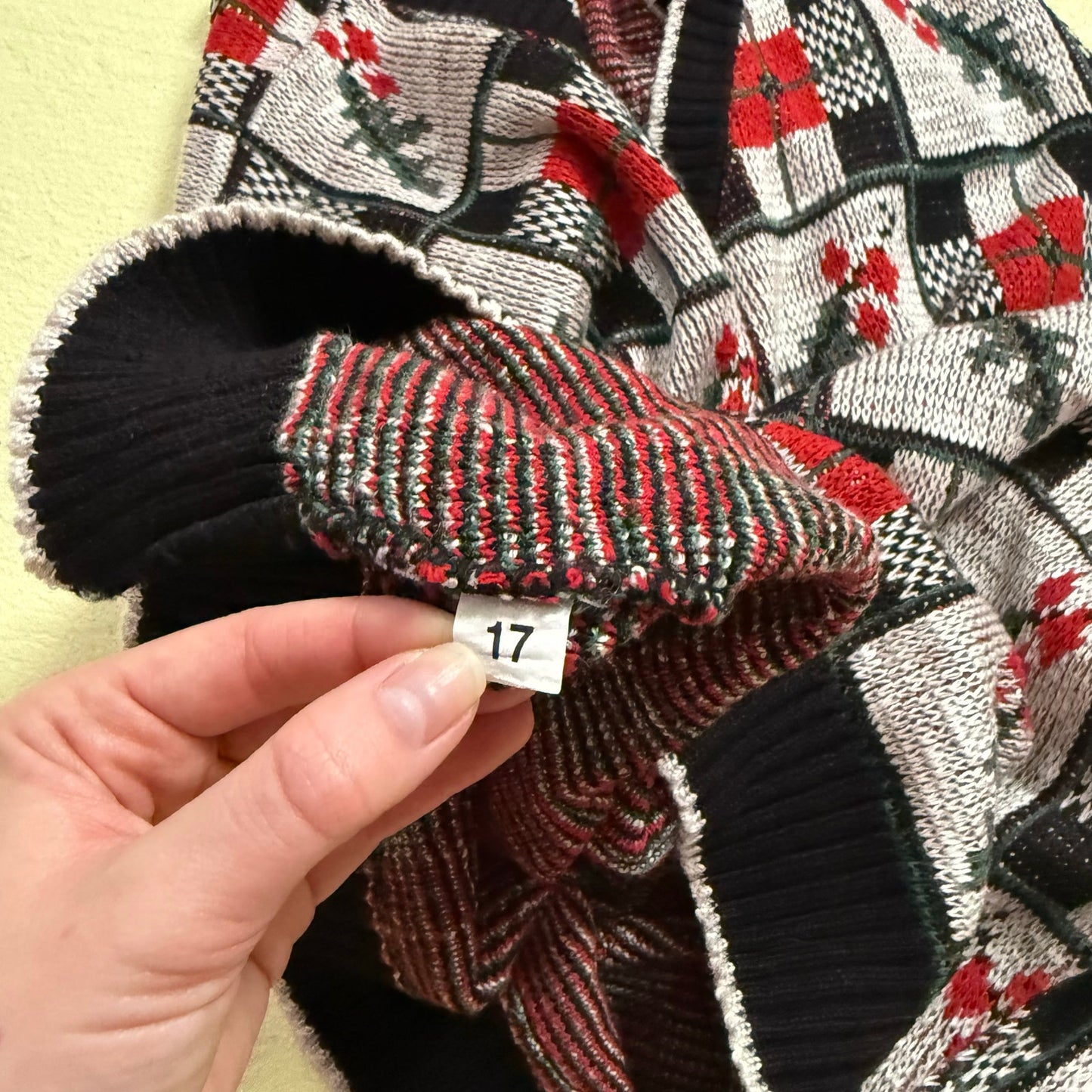 Vintage The Knit Co Holly Berry Holiday Sweater Vest, Size XL