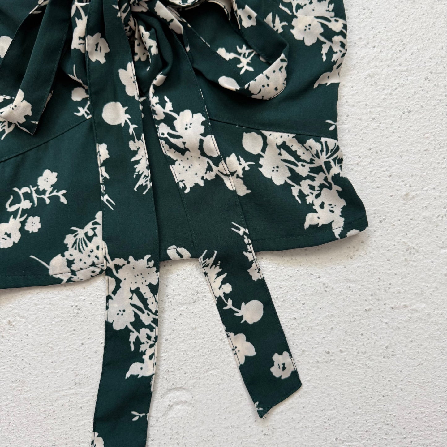 Secondhand Abercrombie & Fitch Floral Strapless Crop Top, Size Small