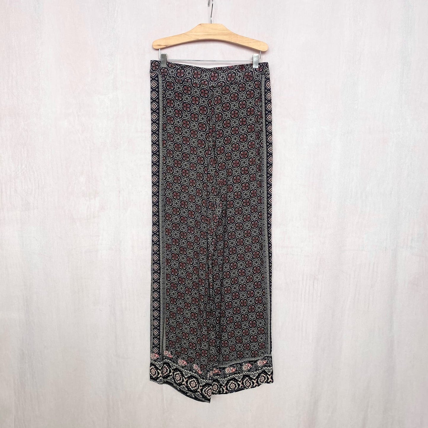 Secondhand Solitaire High Rise Boho Flowy Wide Leg Pants, Size Small