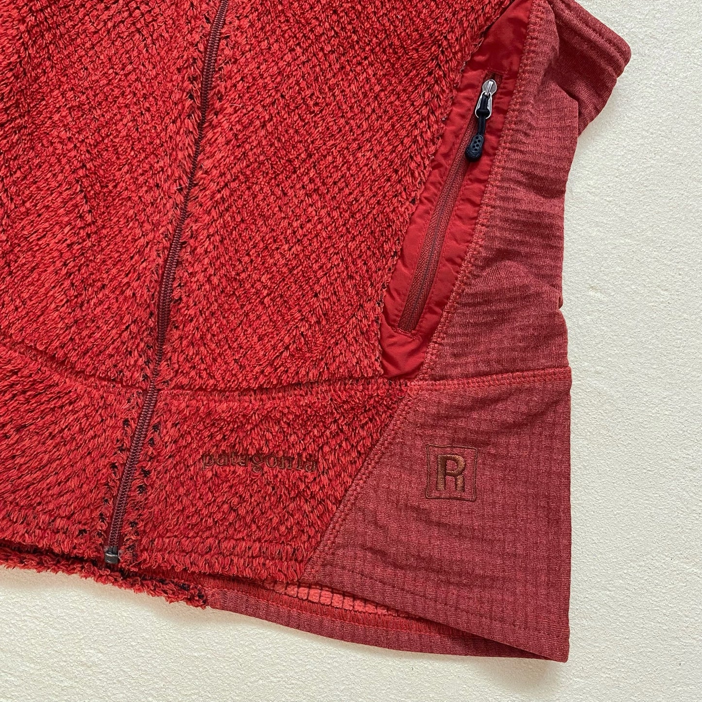 Vintage Patagonia R2 Fleece Vest in Crimson Red, Size XS