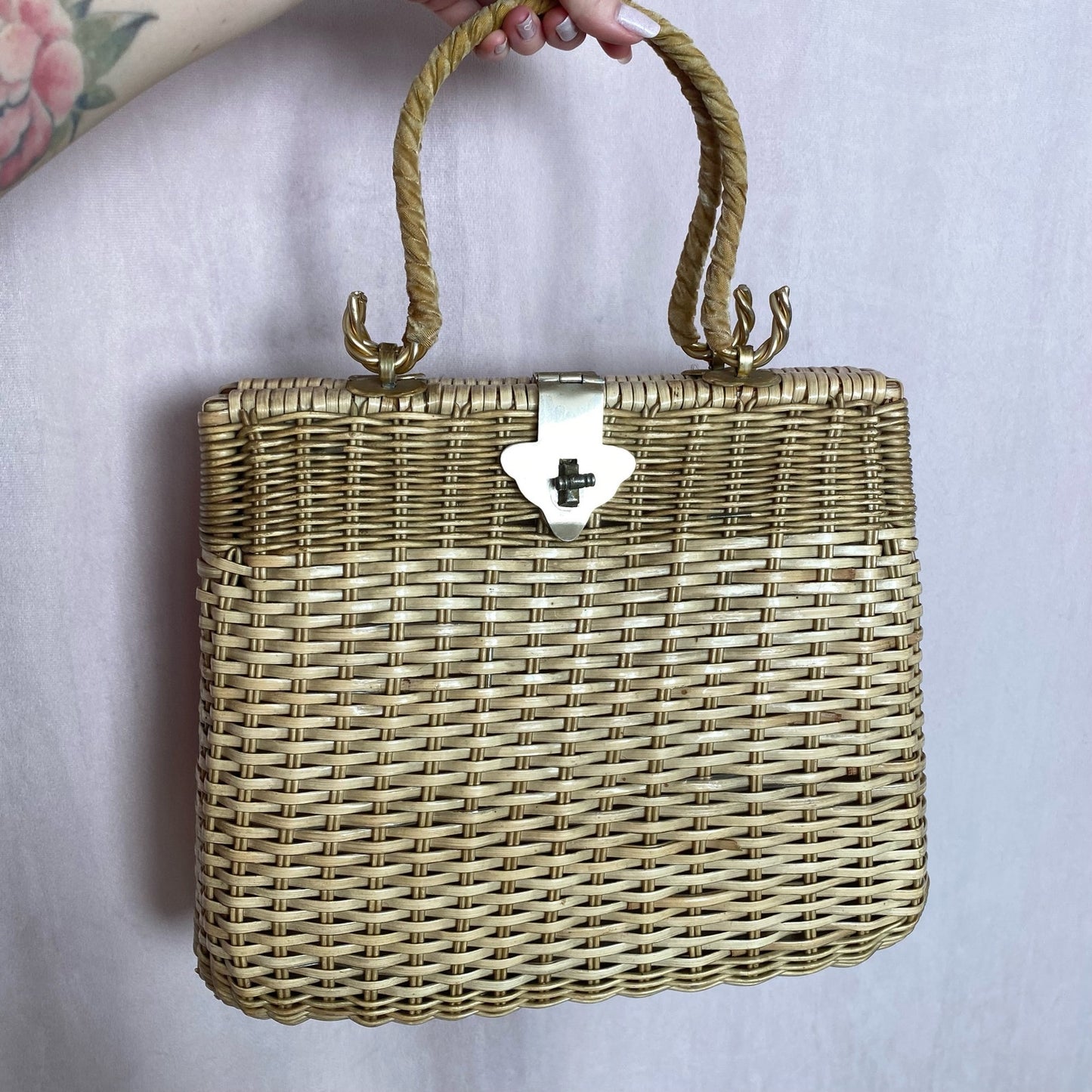 Vintage Wicker Basket Floral Beaded Handbag