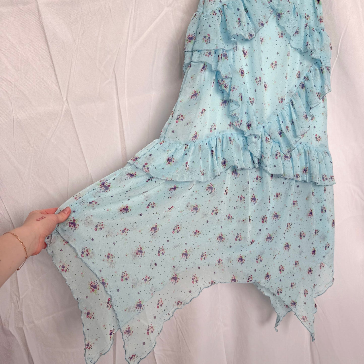 Secondhand Urban Outfitters Tuli Ruffle Midi Skirt in Blue, Size Medium