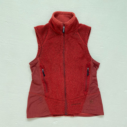 Vintage Patagonia R2 Fleece Vest in Crimson Red, Size XS