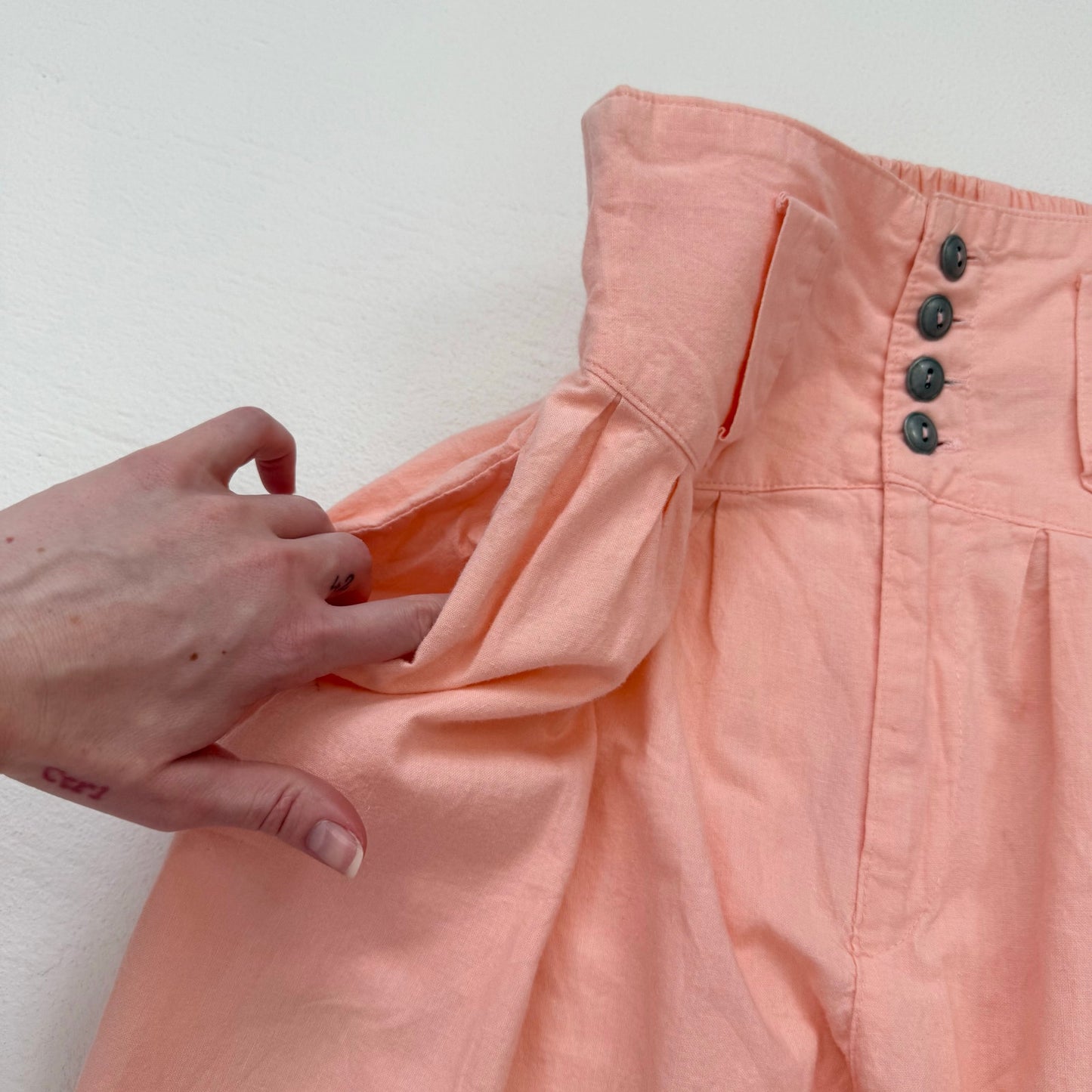 Vintage POP Peach Pleated High Waisted Trousers, Size XS