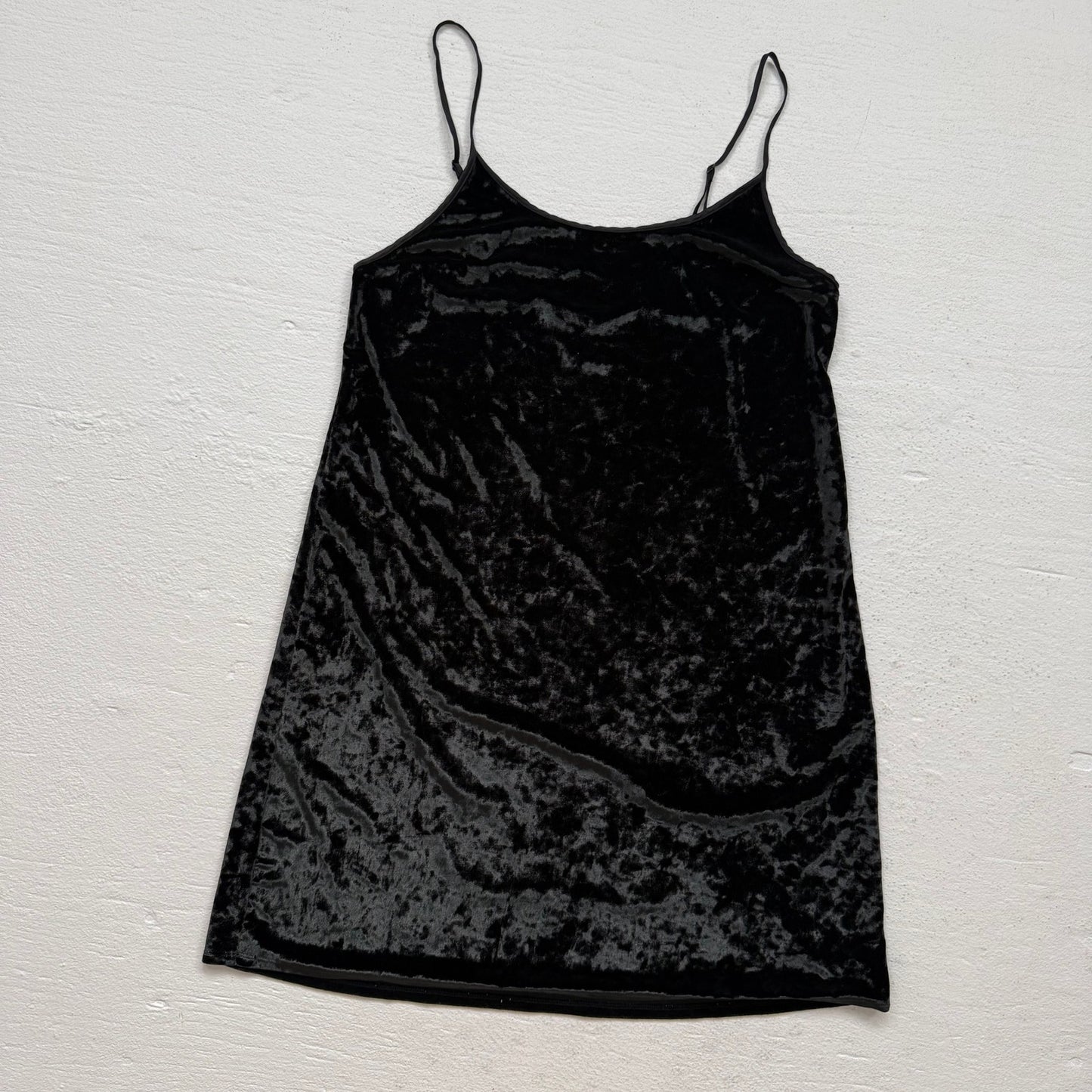 Secondhand Victoria’s Secret Black Velvet Mini Slip Dress, Size M/L