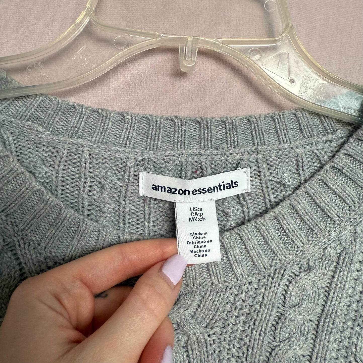 Secondhand Amazon Essentials Gray Cable Knit Sweater, Size Small