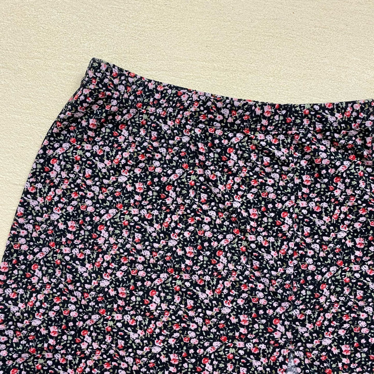Secondhand Shein Ditsy Floral Soft Stretch Mini Skirt, Size XS