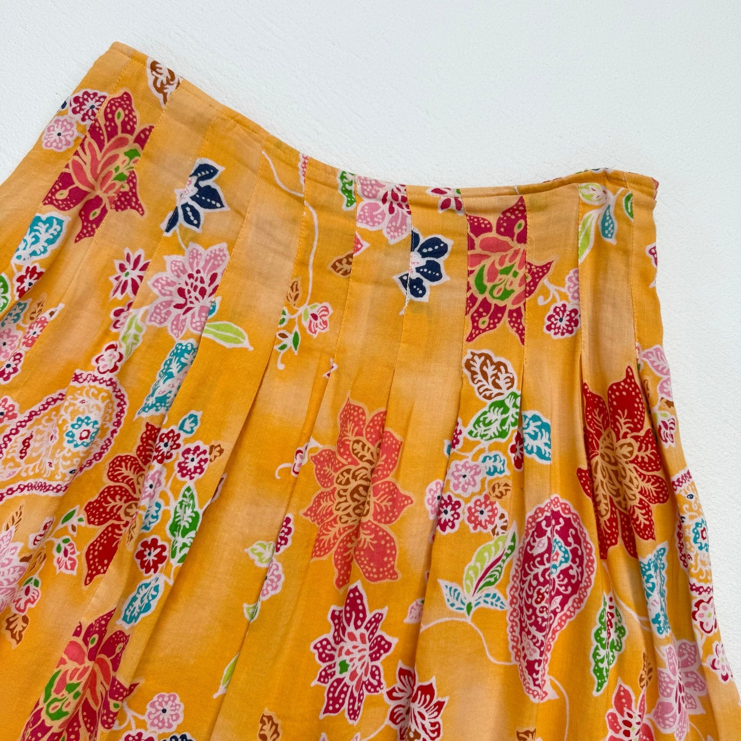 Secondhand Junction West Linen Floral Pleated Midi Skirt, Size Medium