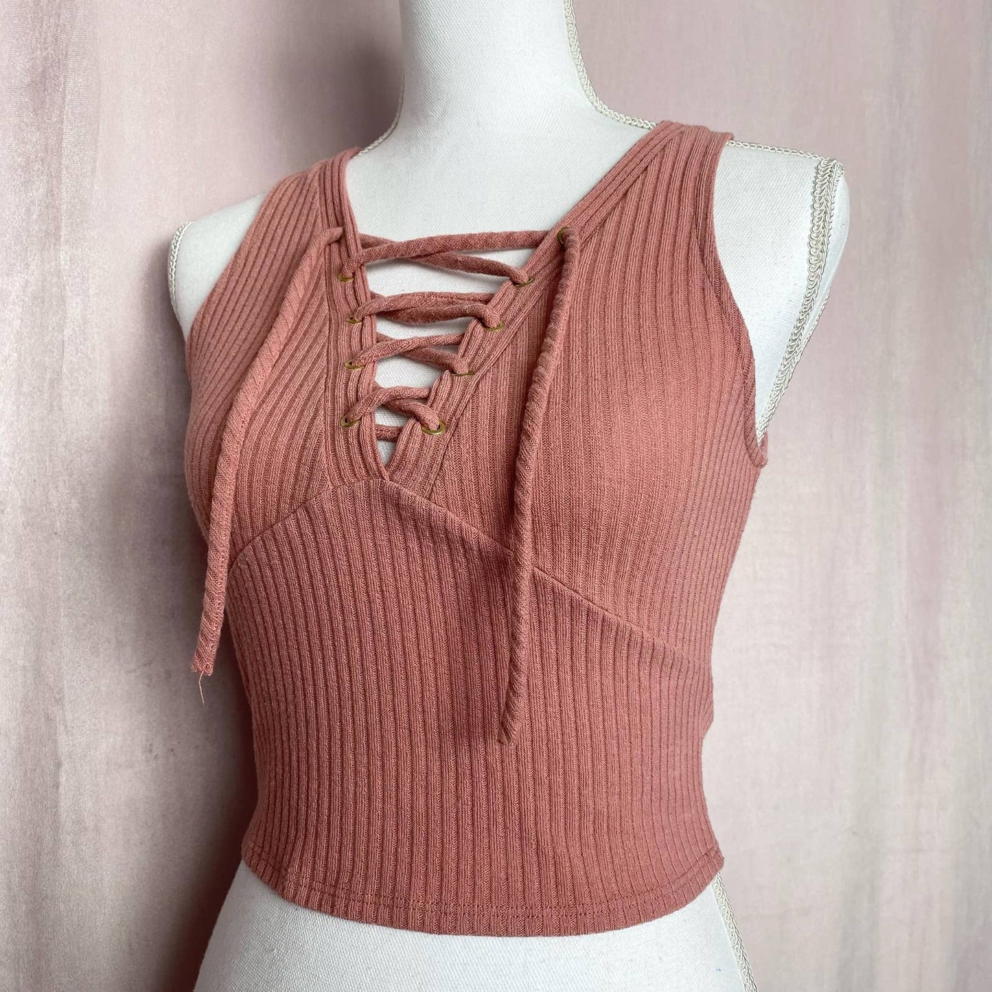 Secondhand Q Lace Up Ribbed Crop Tank Top, Size Small