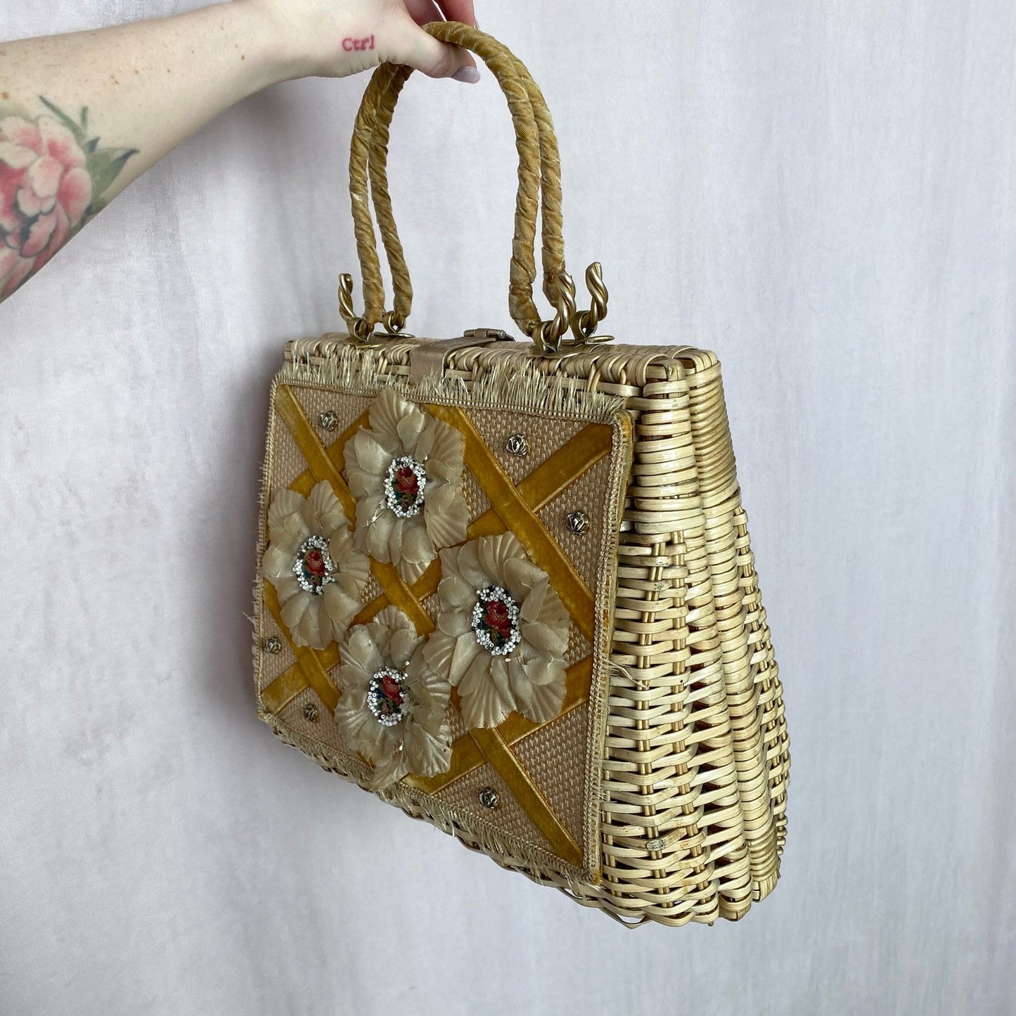 Vintage Wicker Basket Floral Beaded Handbag