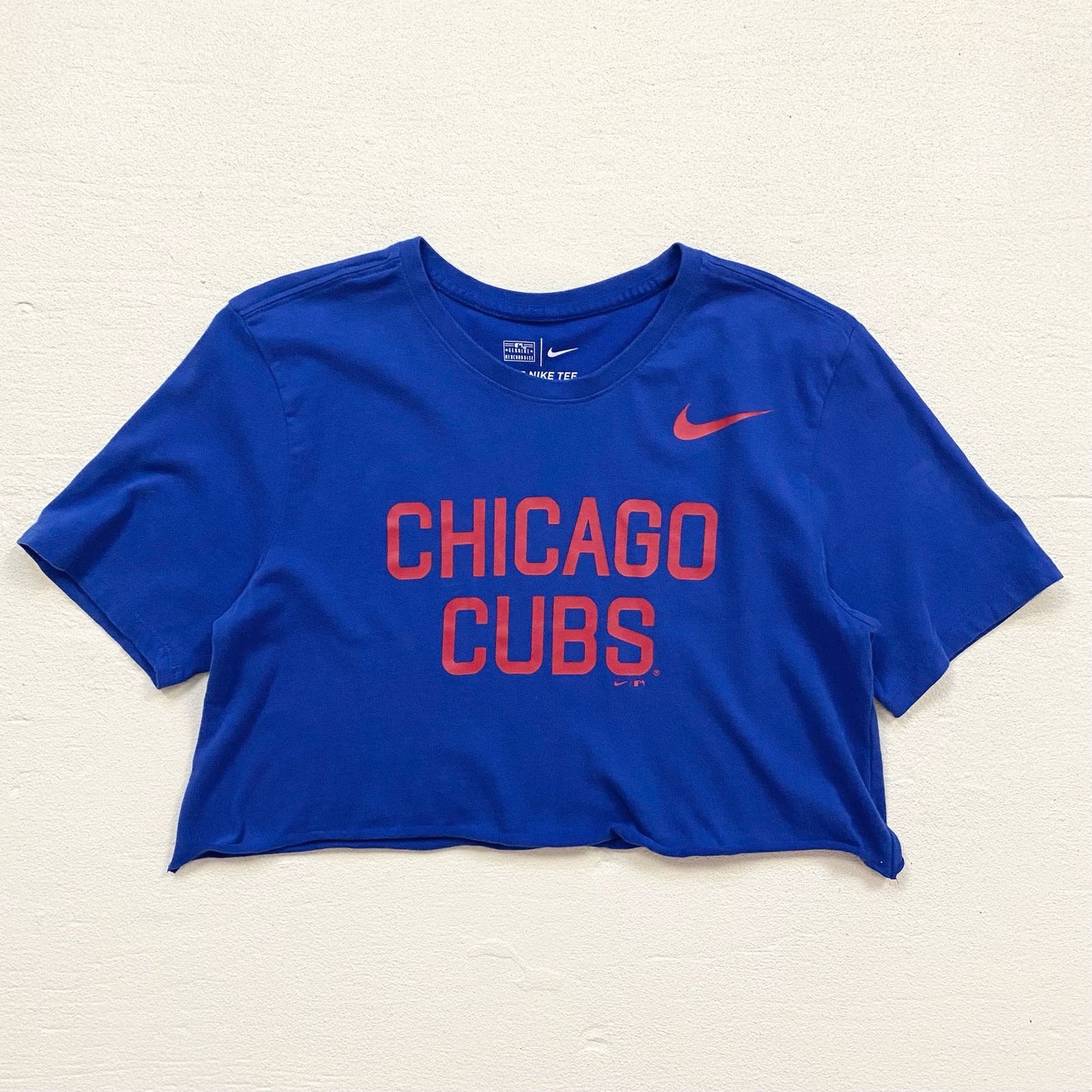 Reworked Nike Chicago Cubs Crop Short Sleeve Tee