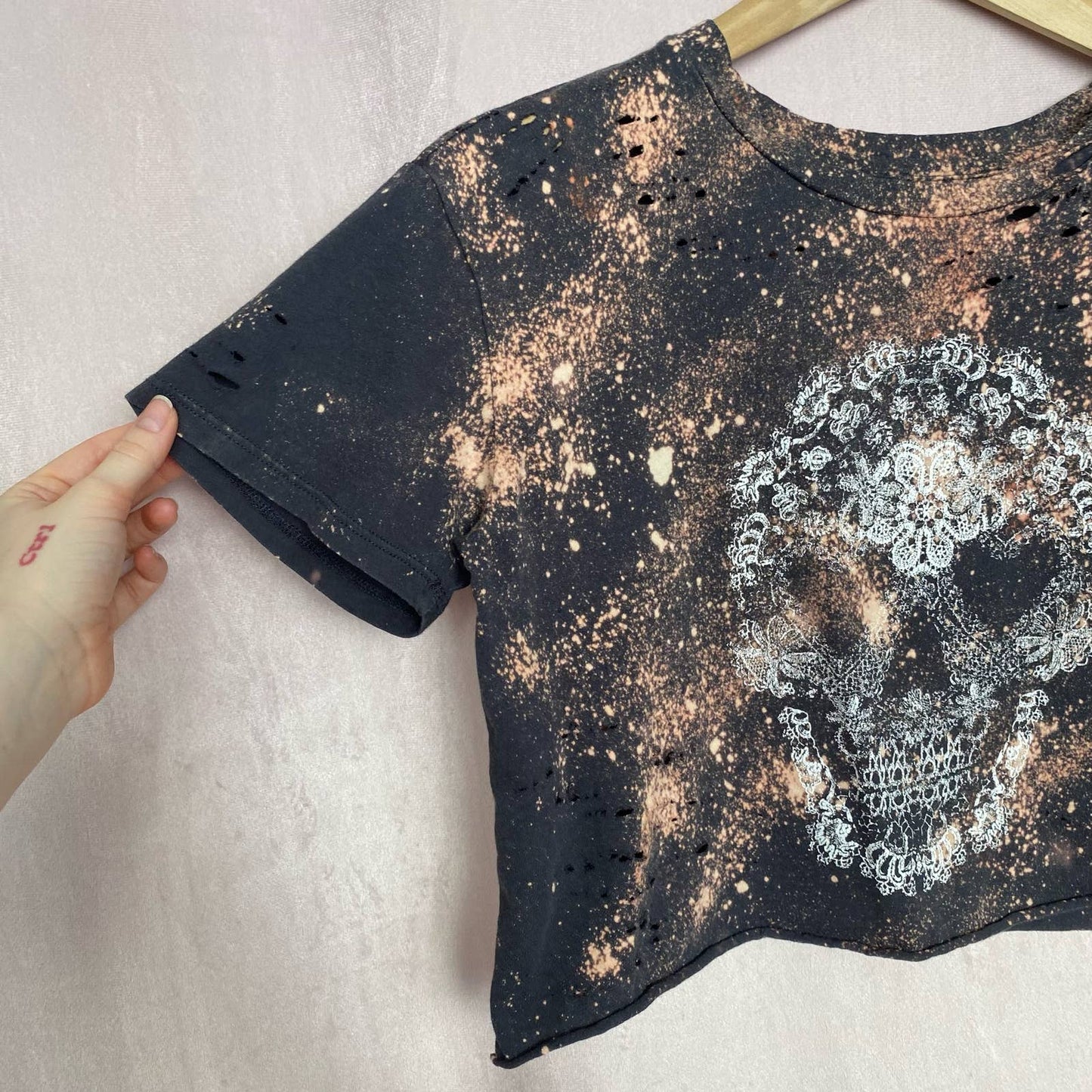 Reworked Fifth Sun Floral Skull Distressed Crop Tee, Size Medium