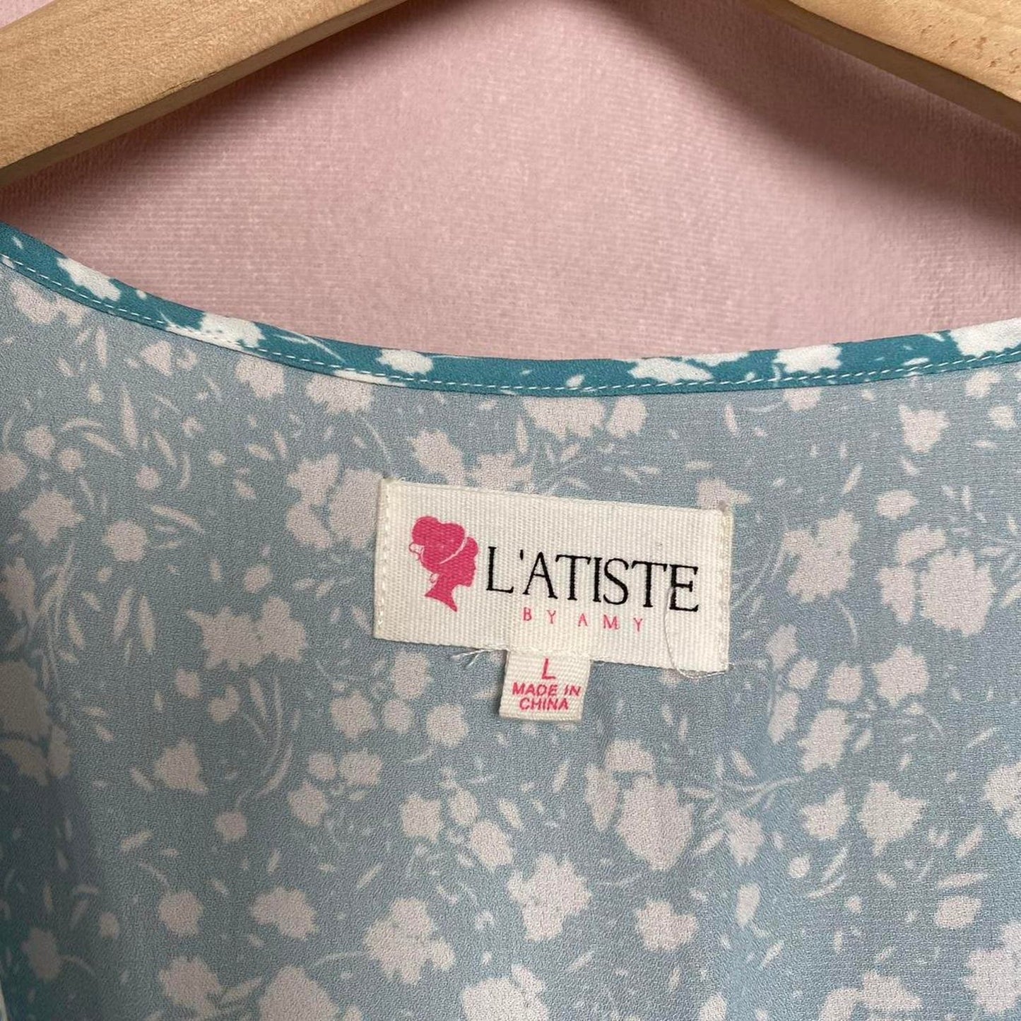 Secondhand L’Atiste Floral Plunge V-Neck Tie Front Mini Dress, Size Large