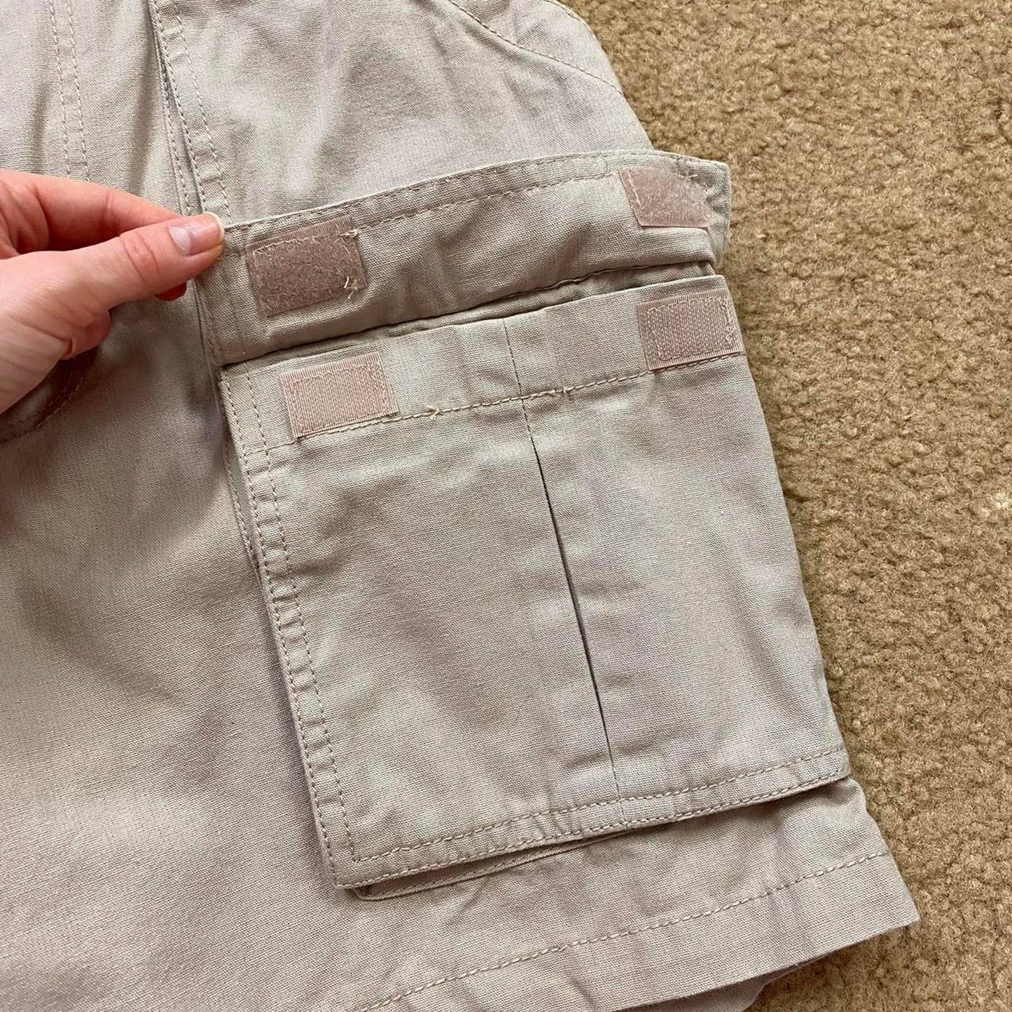 Secondhand Tan Utility Cargo Shorts, Size Small