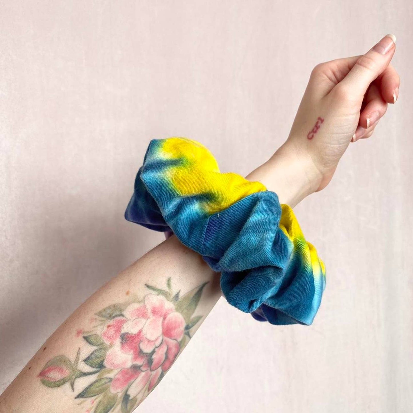 Scrap Fabric Tie Dye Jumbo Scrunchie